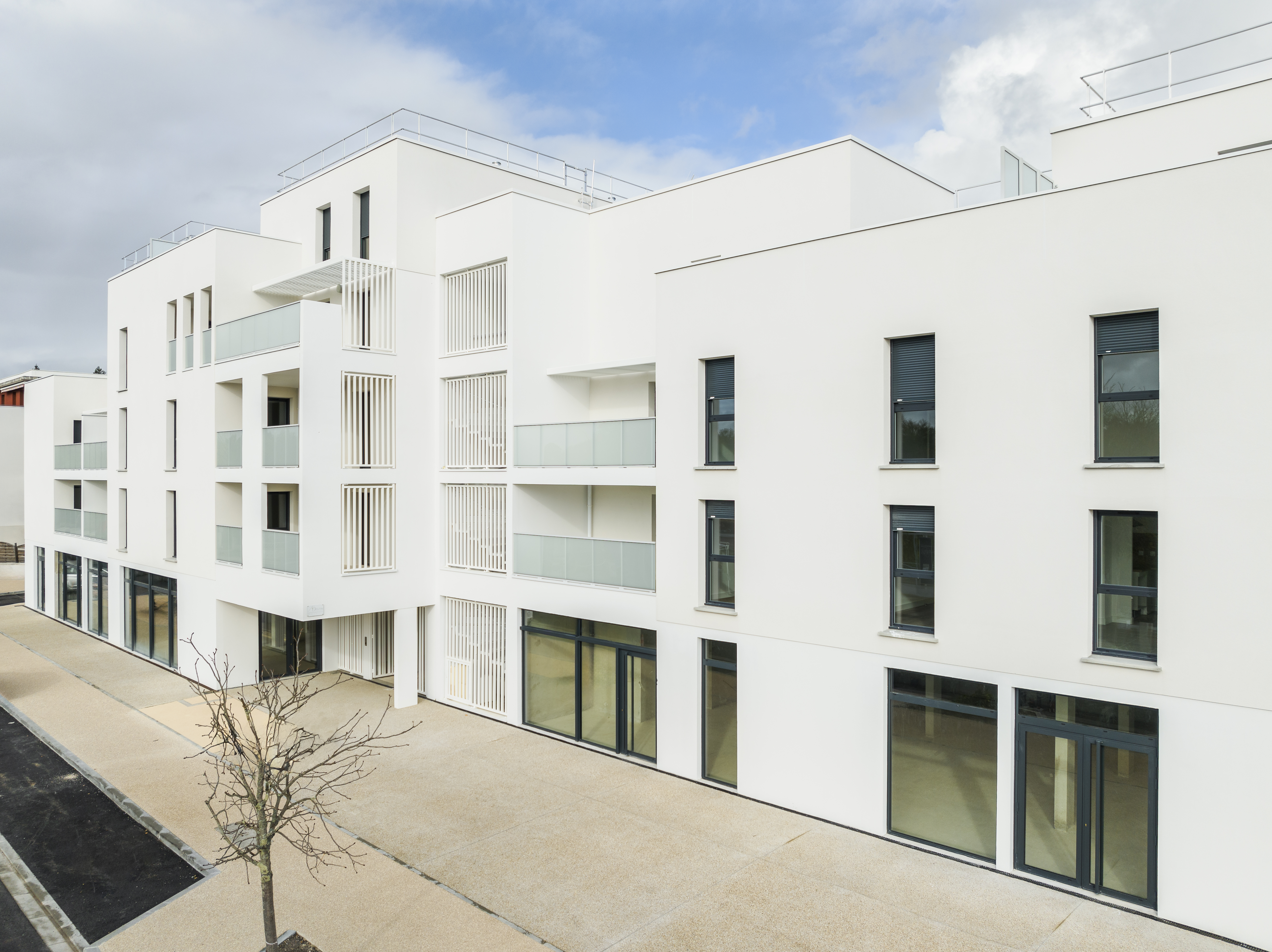 Vente de murs libres Local commercial 81 m² Saint-Médard-en-Jalles - 2