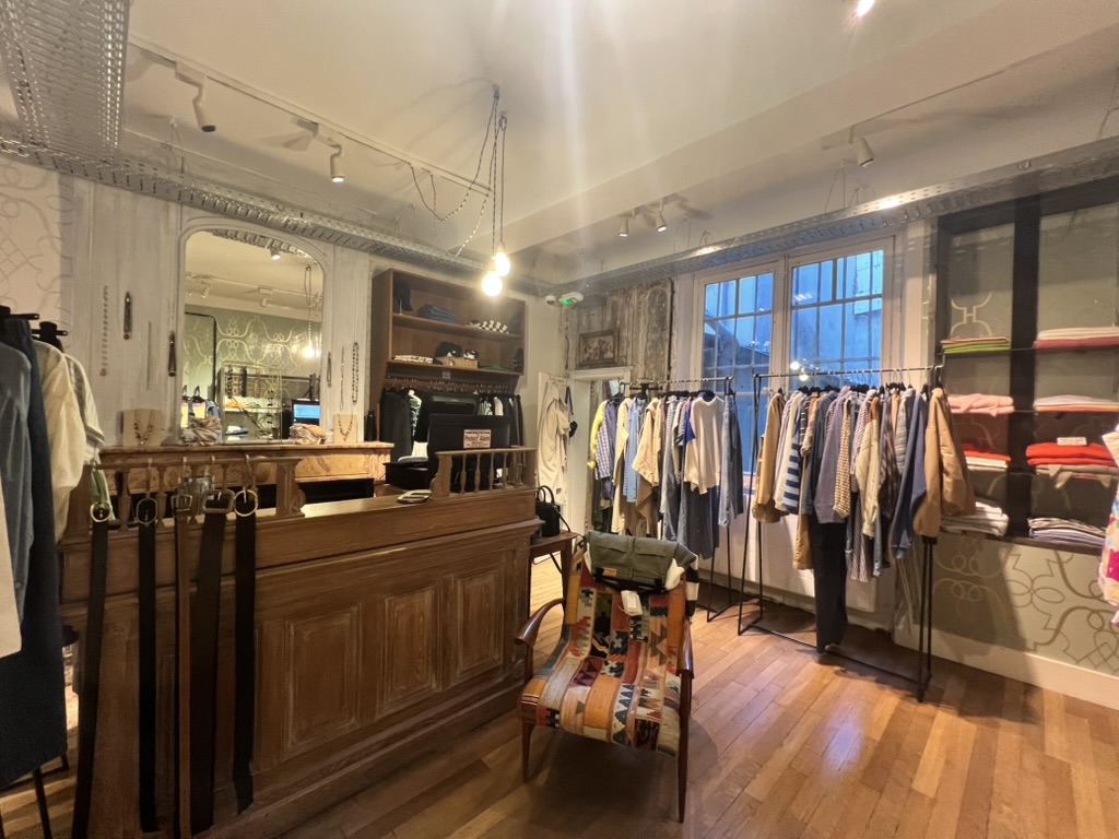 Vente de murs occupés Local commercial 64 m² Dole