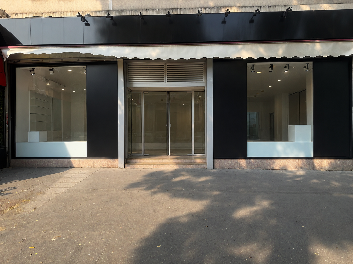 Vente de droit au bail Local commercial 75 m² Paris 20e