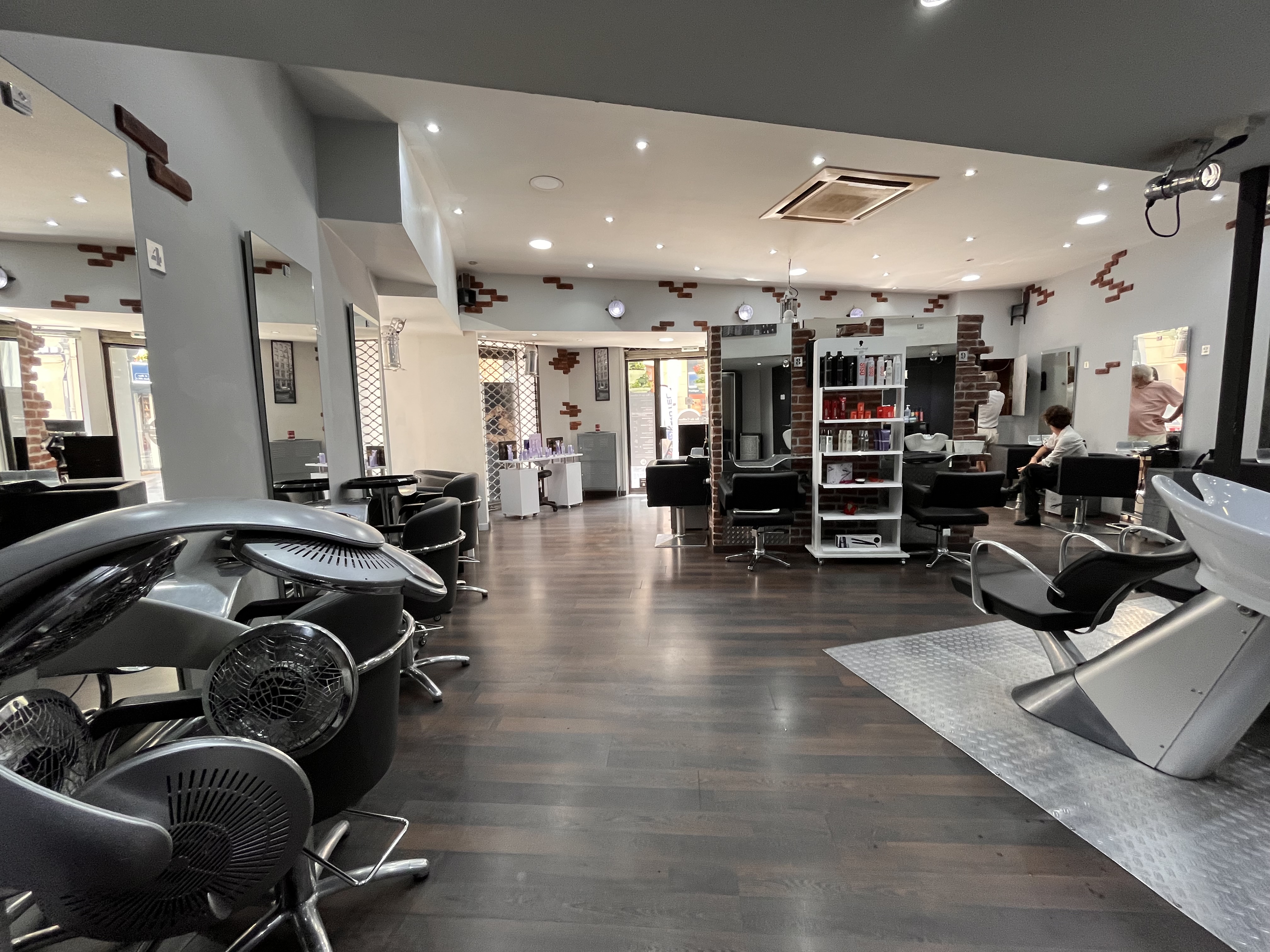 Vente de fonds de commerce Local commercial 70 m² Toulon