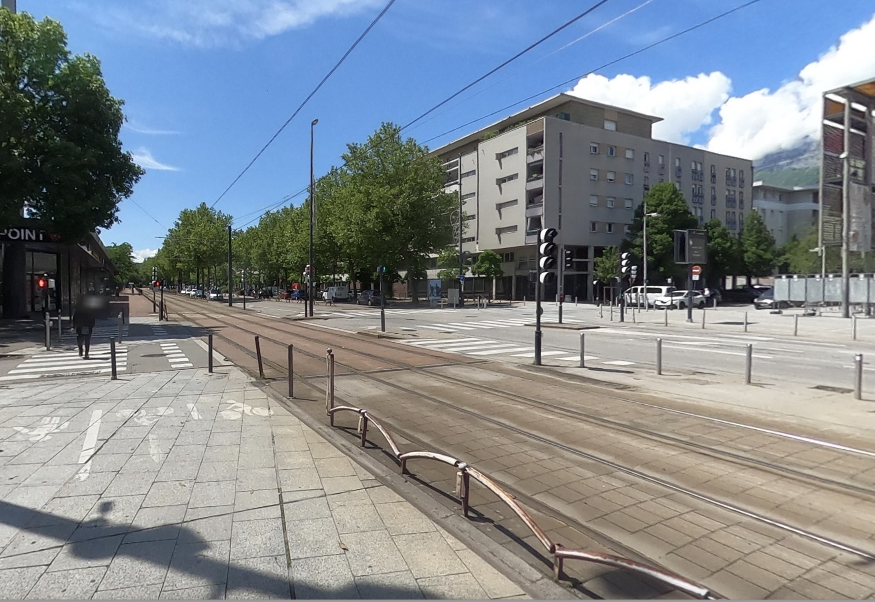 Vente de murs occupés Local commercial 150 m² Échirolles