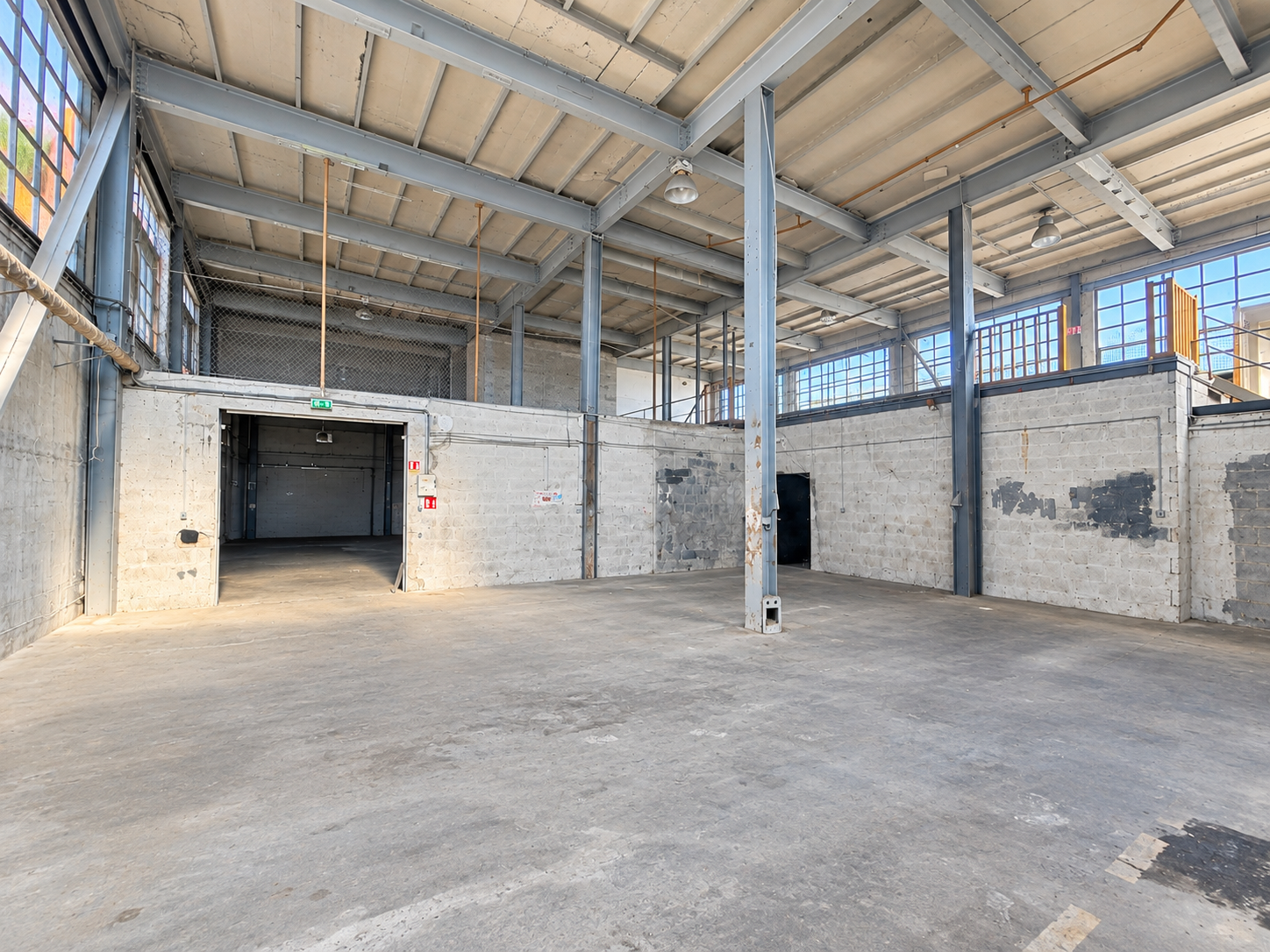 Location Entrepôt 1 030 m² Marseille