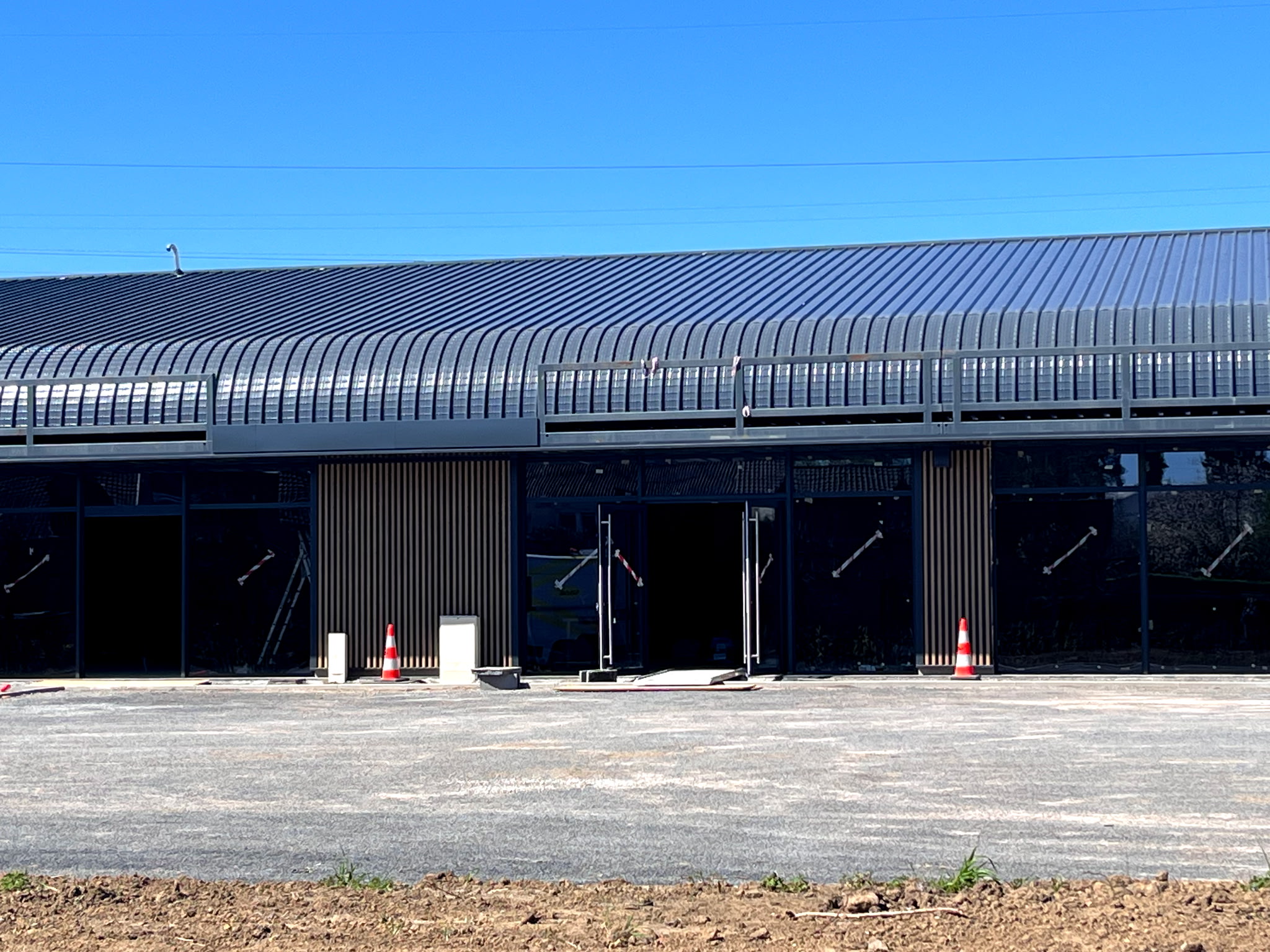 Location pure Local commercial 300 m² Aulnoye-Aymeries - 2