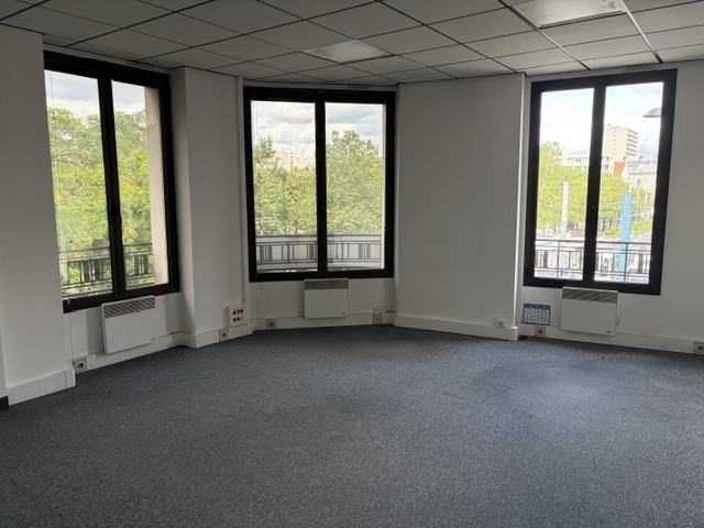 Vente de murs libres Bureaux 260 m² Saint-Denis - 2