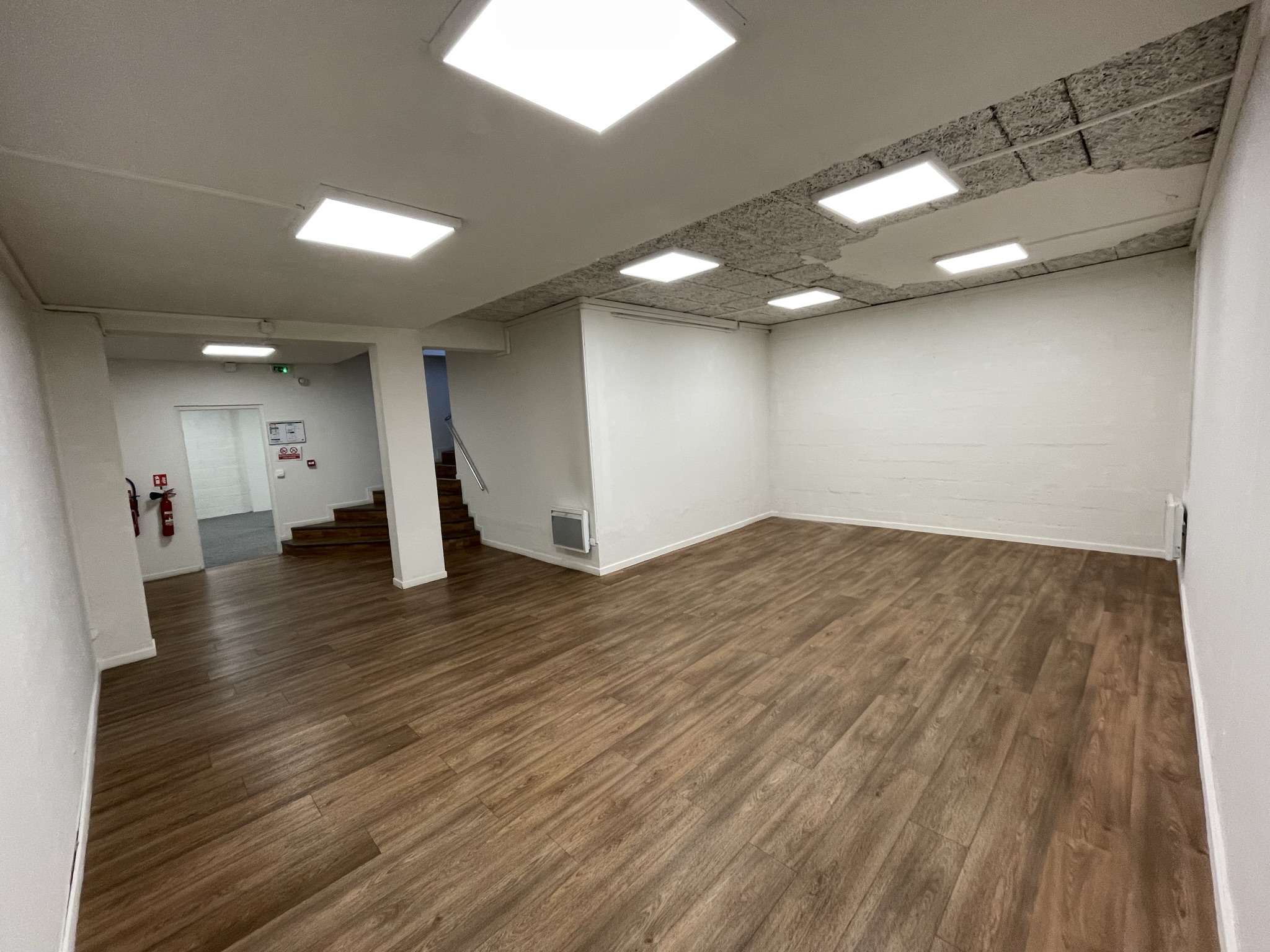Location pure Local commercial 156 m² Chatou - 7