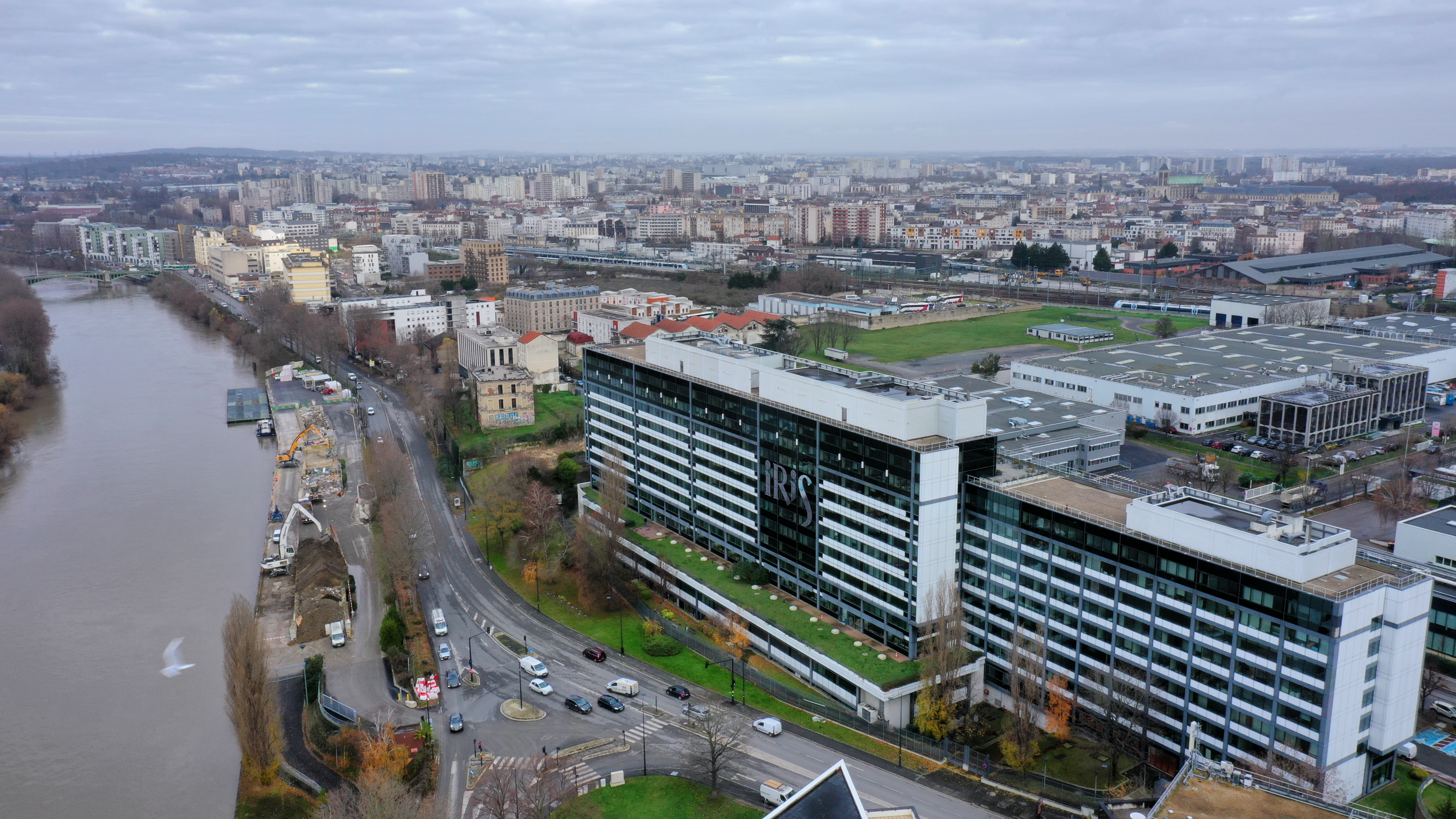 Location Bureaux 11 322 m² Saint-Denis - 9