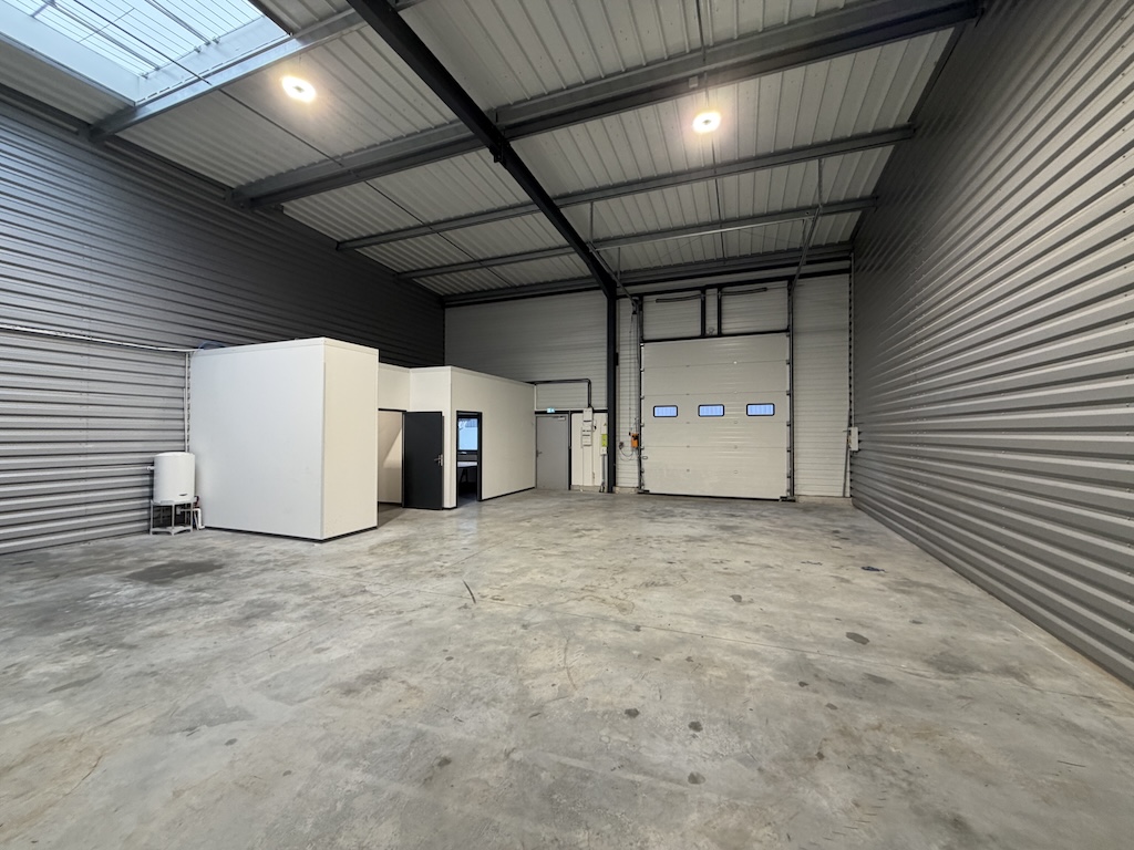 Location Entrepôt 150 m² Audenge - 2