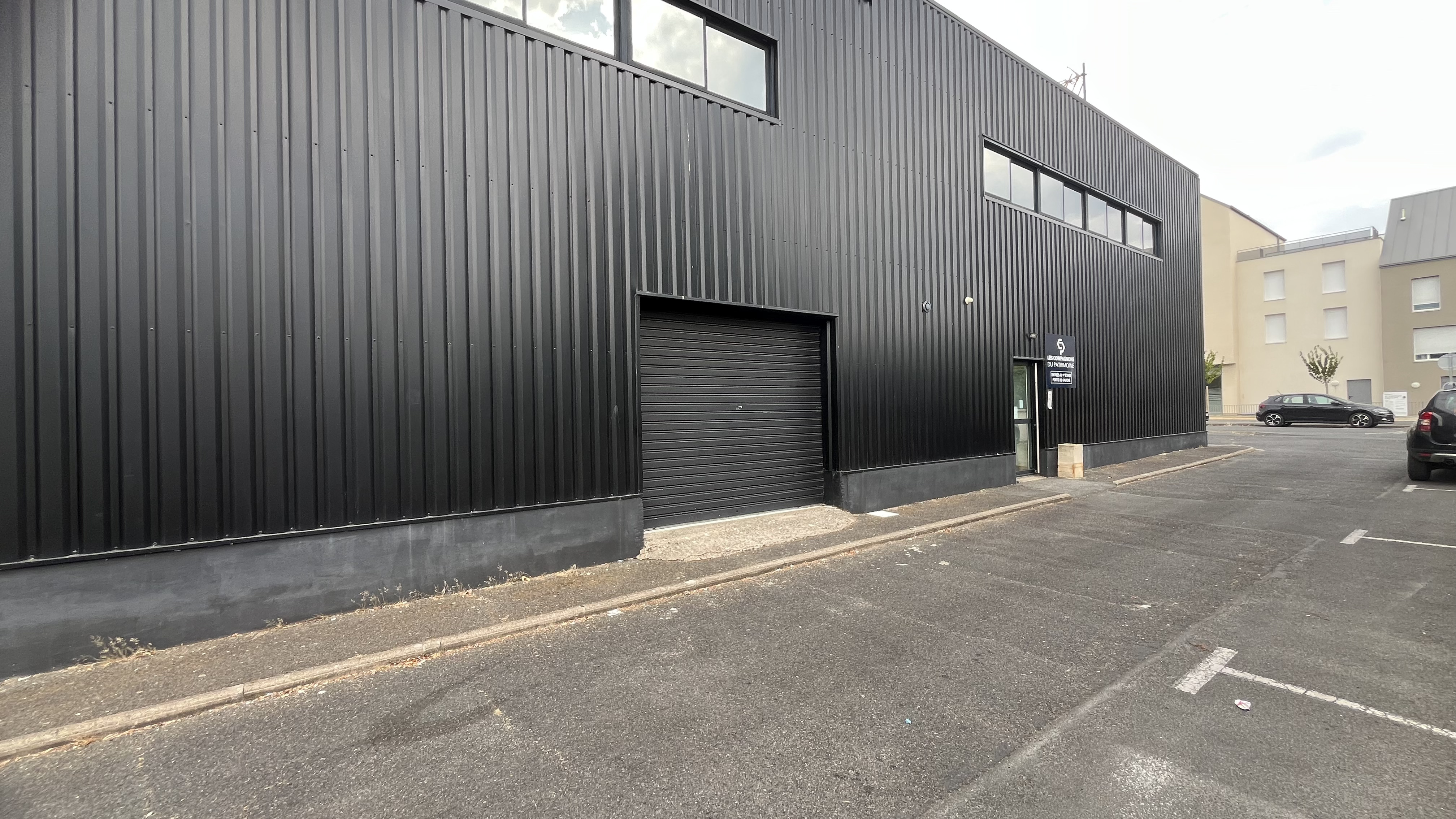 Location pure Local commercial 450 m² Chambray-lès-Tours - 2