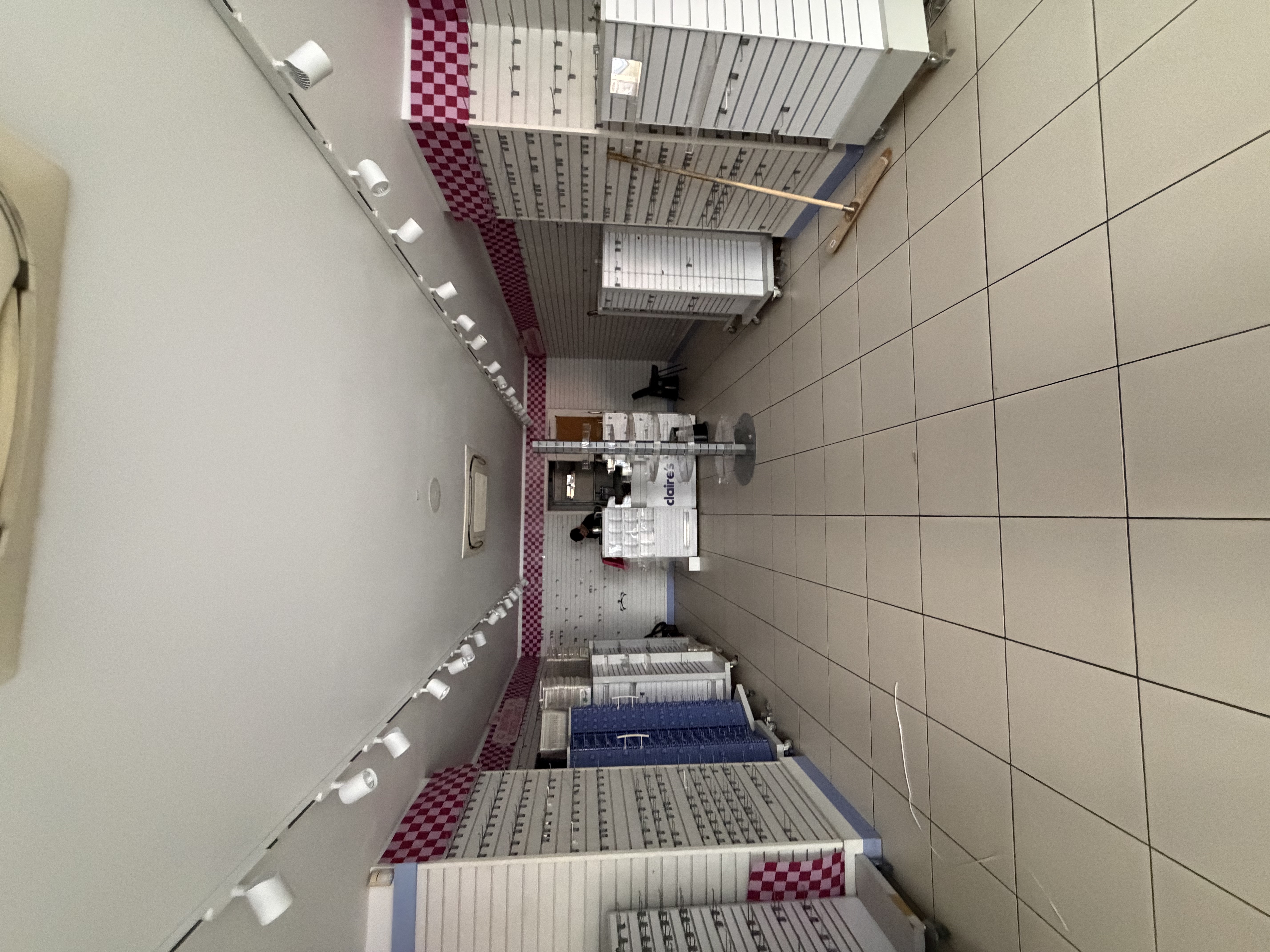 Location pure Local commercial 78 m² Grenoble