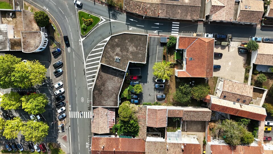 Location pure Local commercial 200 m² Coutras - 2