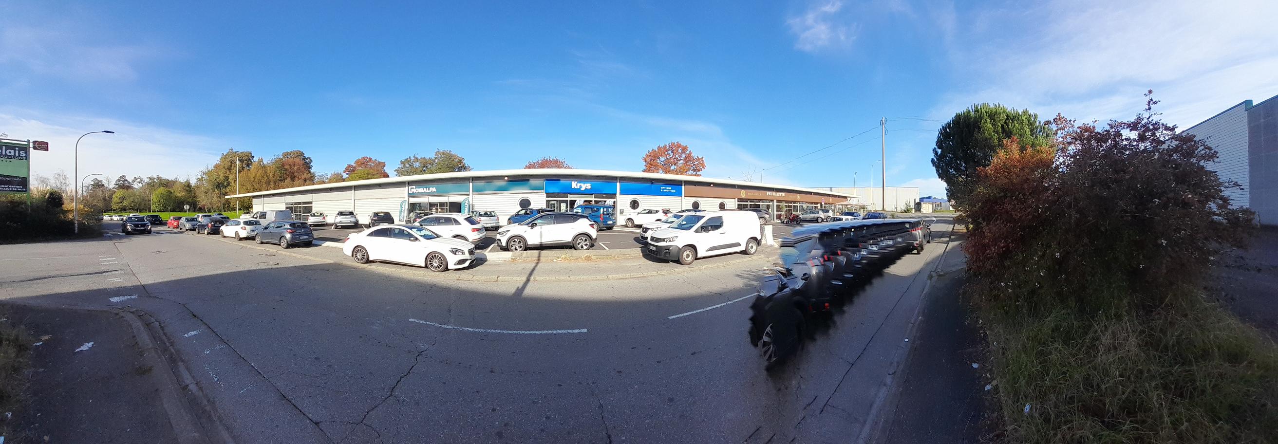Location pure Local commercial 236 m² Lons - 2