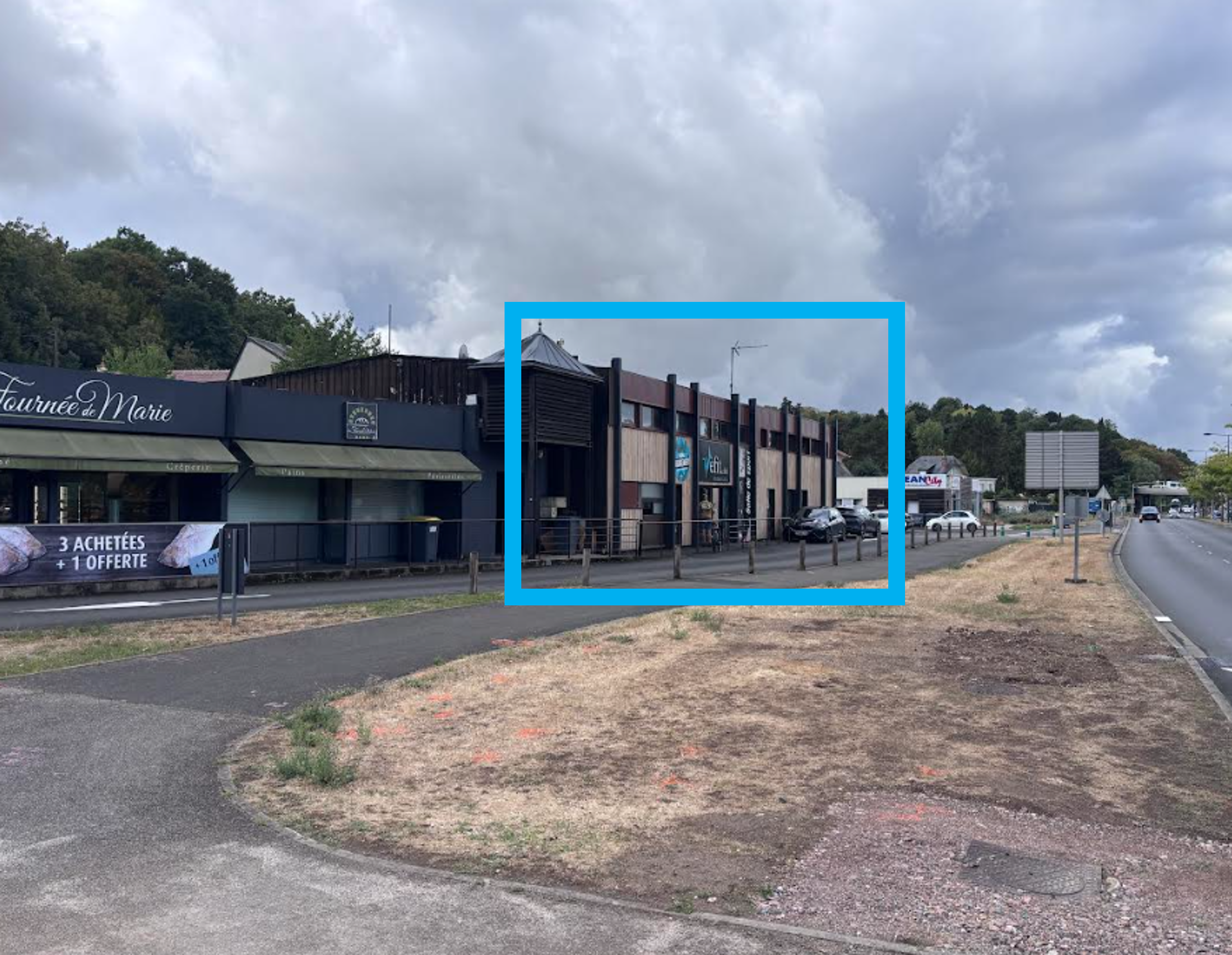 Location pure Local commercial 435 m² Saint-Avertin - 2