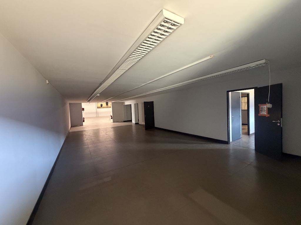 Location Entrepôt 770 m² La Teste-de-Buch - 3