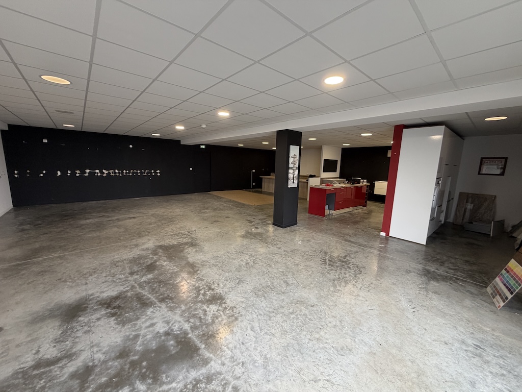 Location pure Local commercial 265 m² La Teste-de-Buch - 2