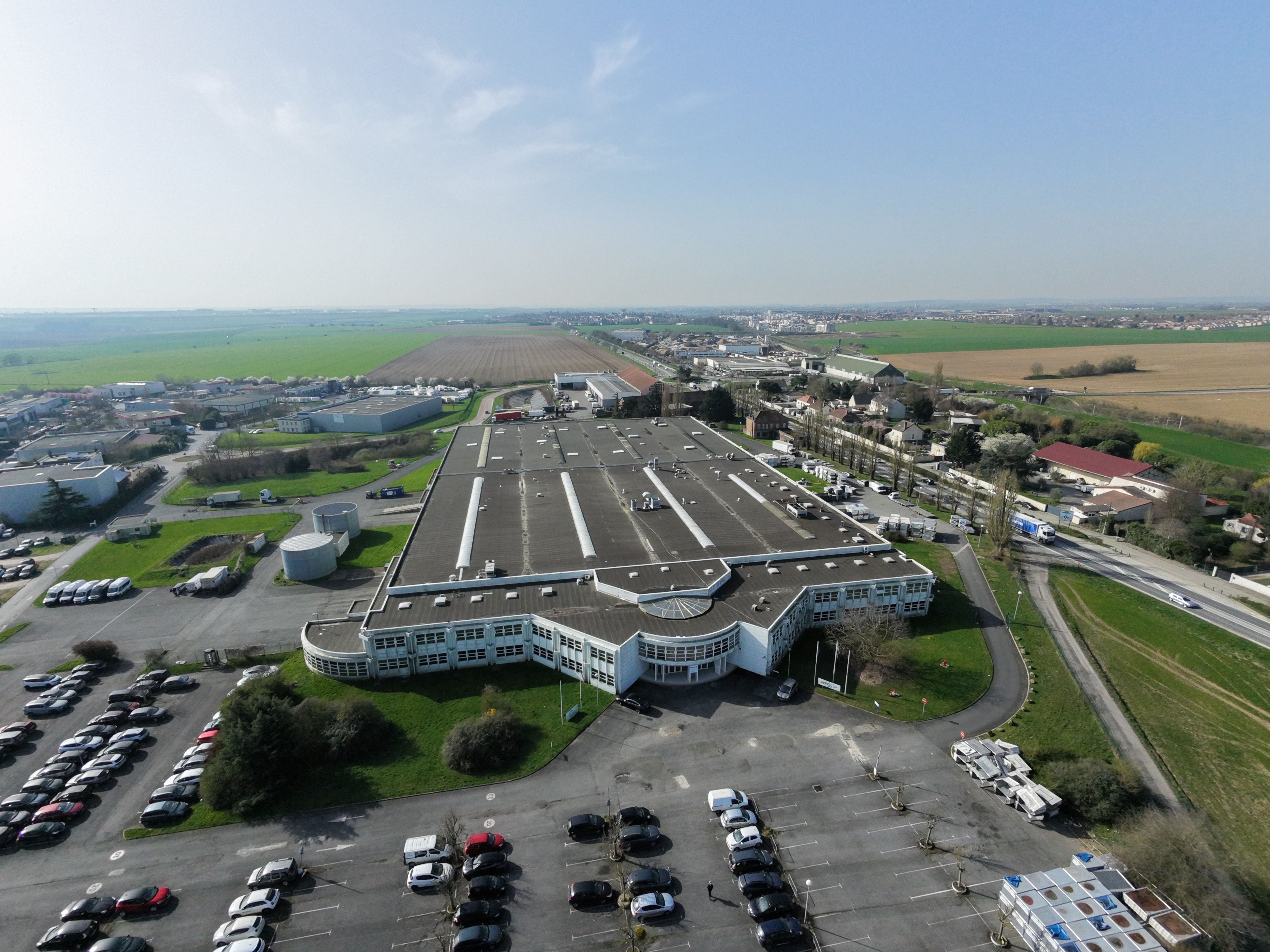 Location Entrepôt 3 740 m² Louvres - 7