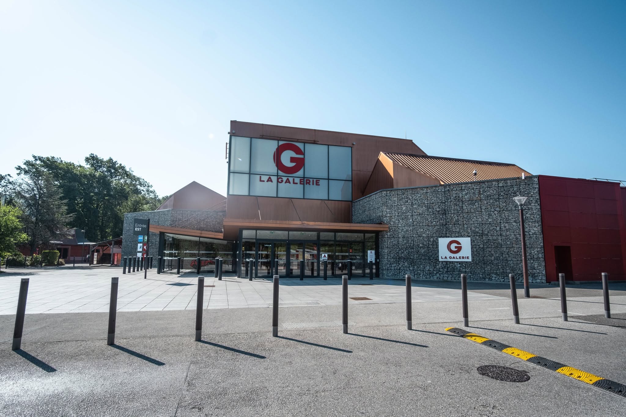 Location pure Local commercial 103 m² Annecy