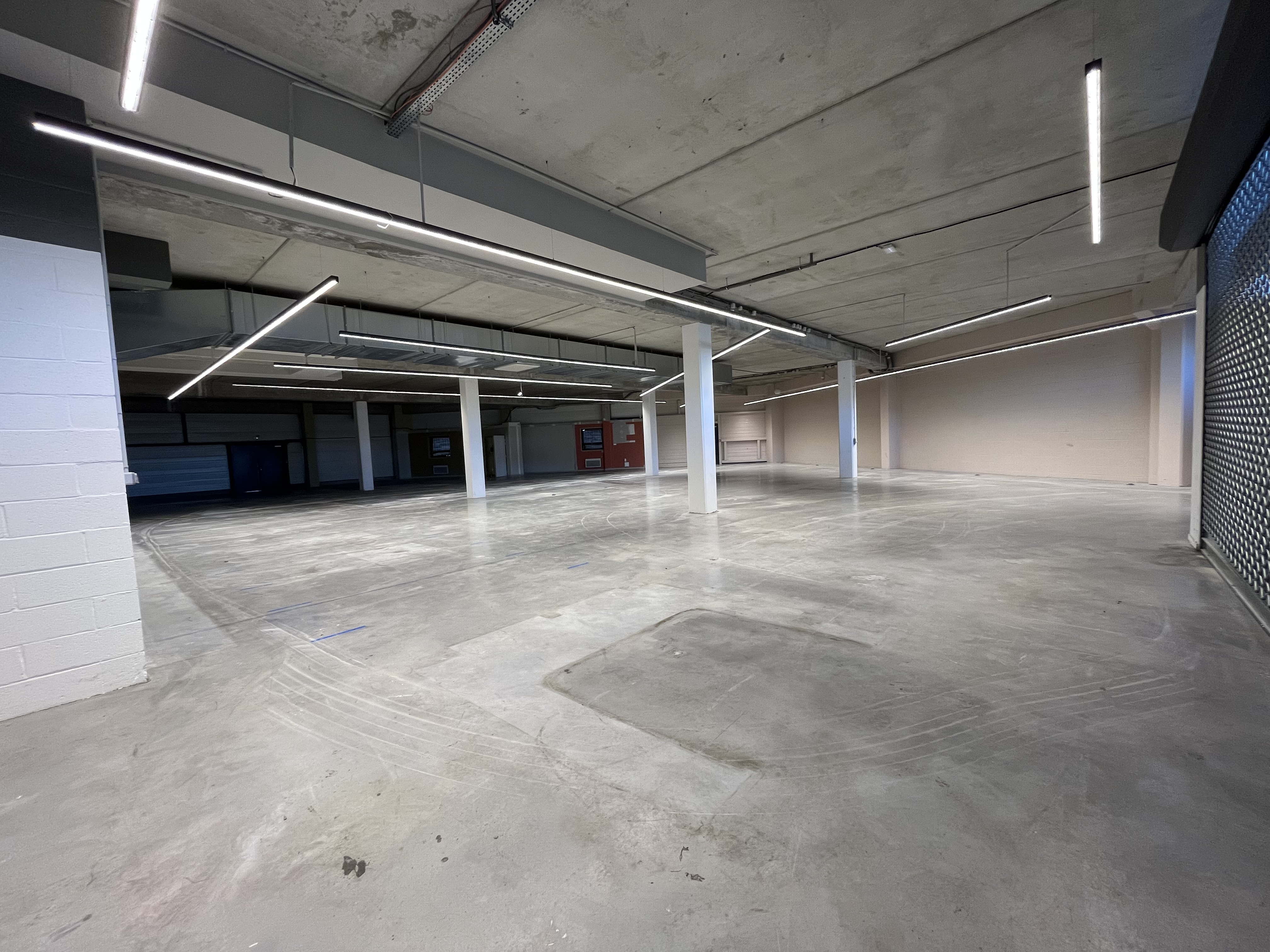 Location pure Local commercial 588 m² La Madeleine - 3