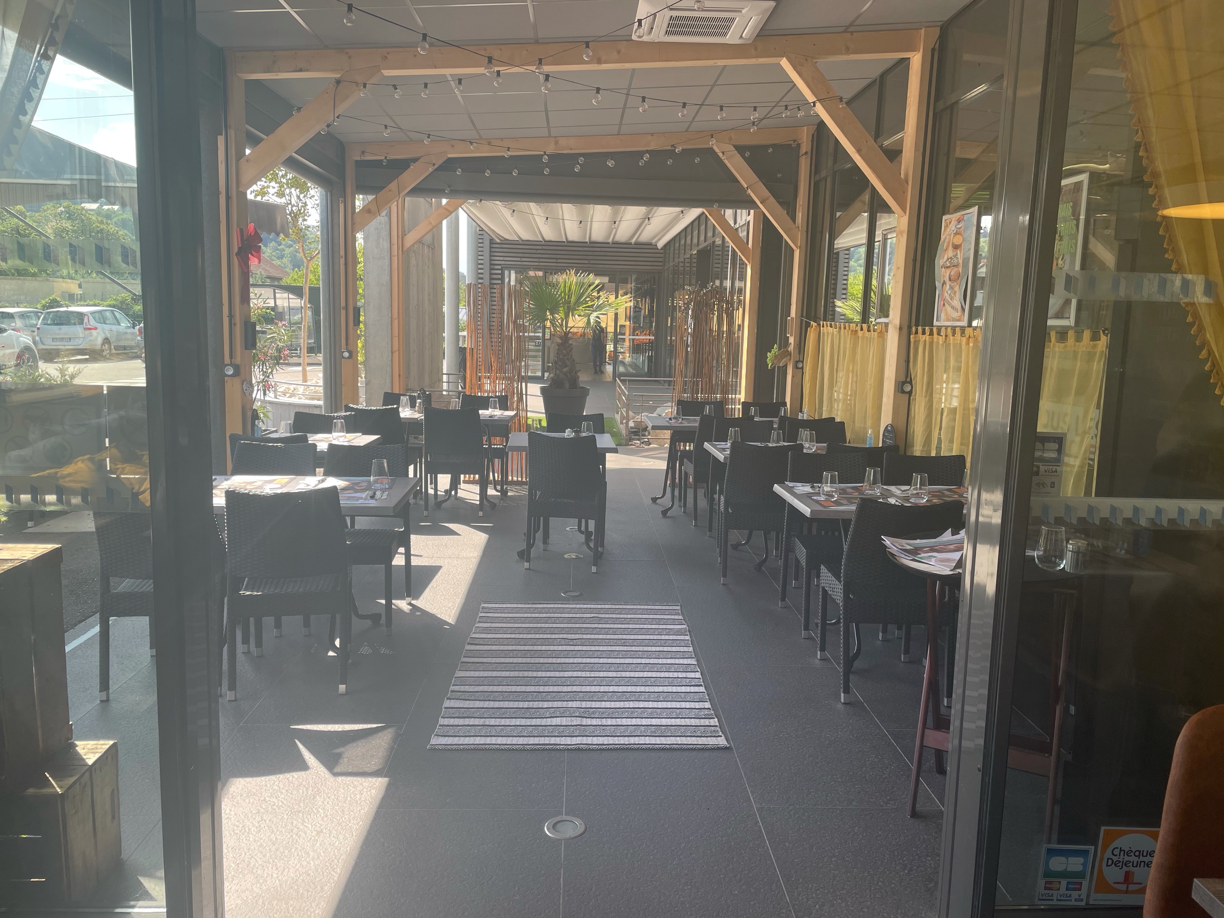 Location pure Local commercial 120 m² Chambéry - 2