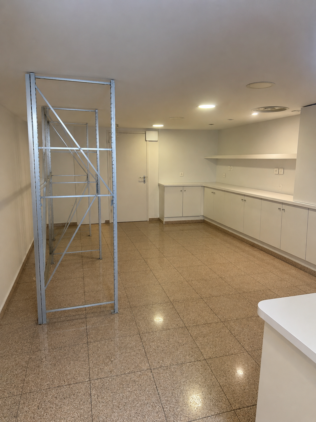 Vente de droit au bail Local commercial 75 m² Paris 20e - 3