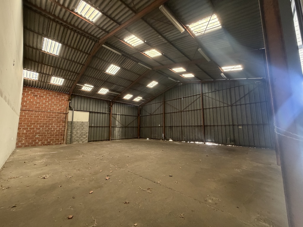 Location Entrepôt 770 m² La Teste-de-Buch - 7