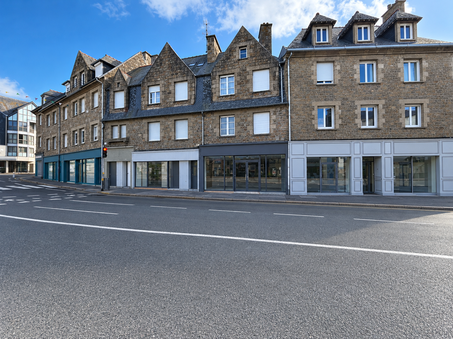 Location pure Local commercial 330 m² Saint-Malo