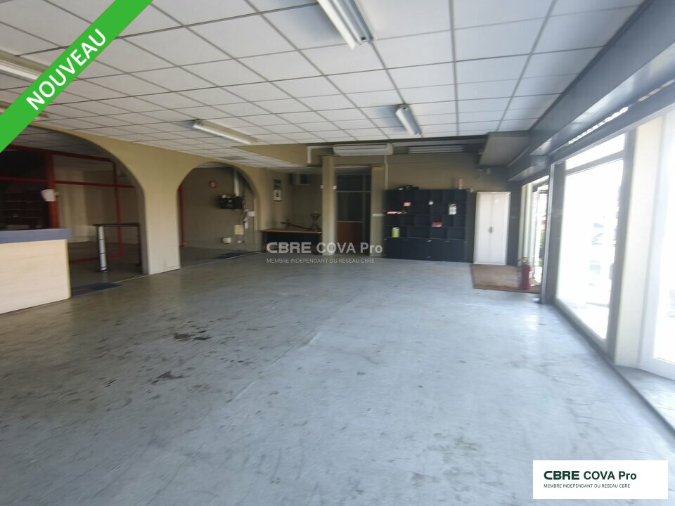 Location pure Local commercial 530 m² Besançon - 2