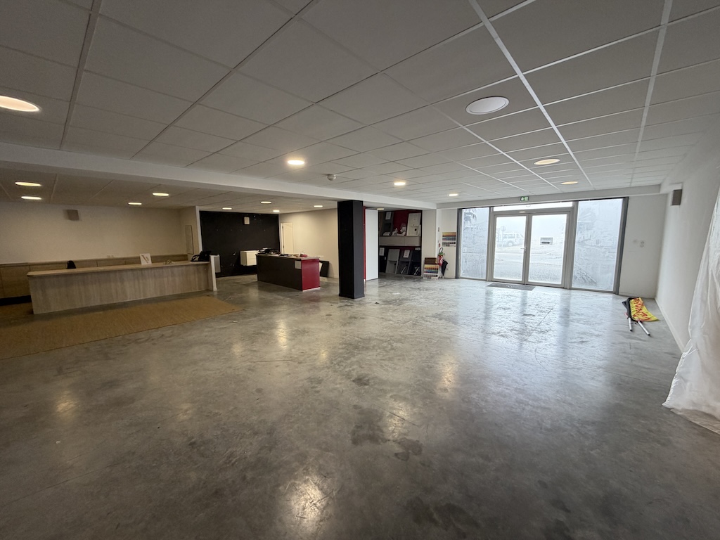 Location pure Local commercial 265 m² La Teste-de-Buch
