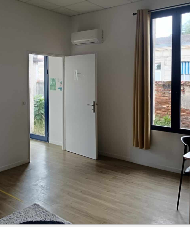 Location Bureaux 54 m² Blanquefort