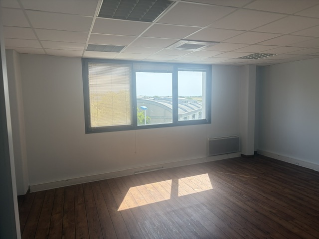 Location Bureaux 508 m² Aytré - 2