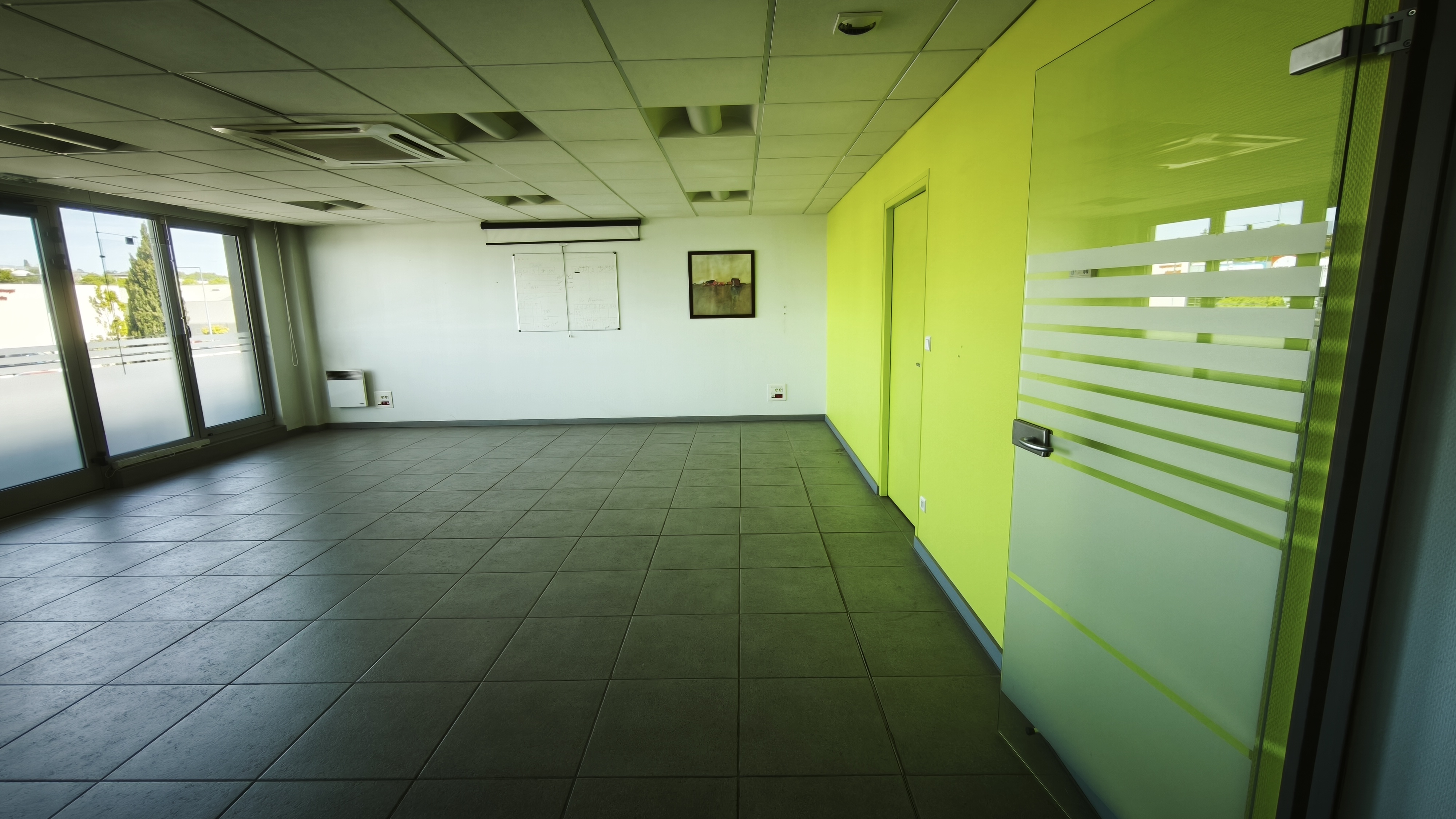 Location pure Local commercial 312 m² Besançon - 3