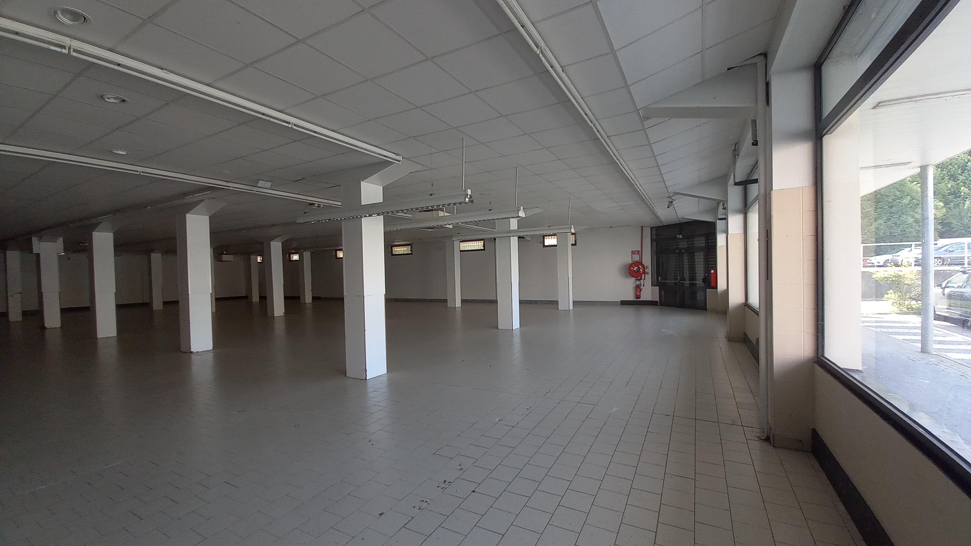 Vente de murs libres Local commercial 880 m² Besançon - 3