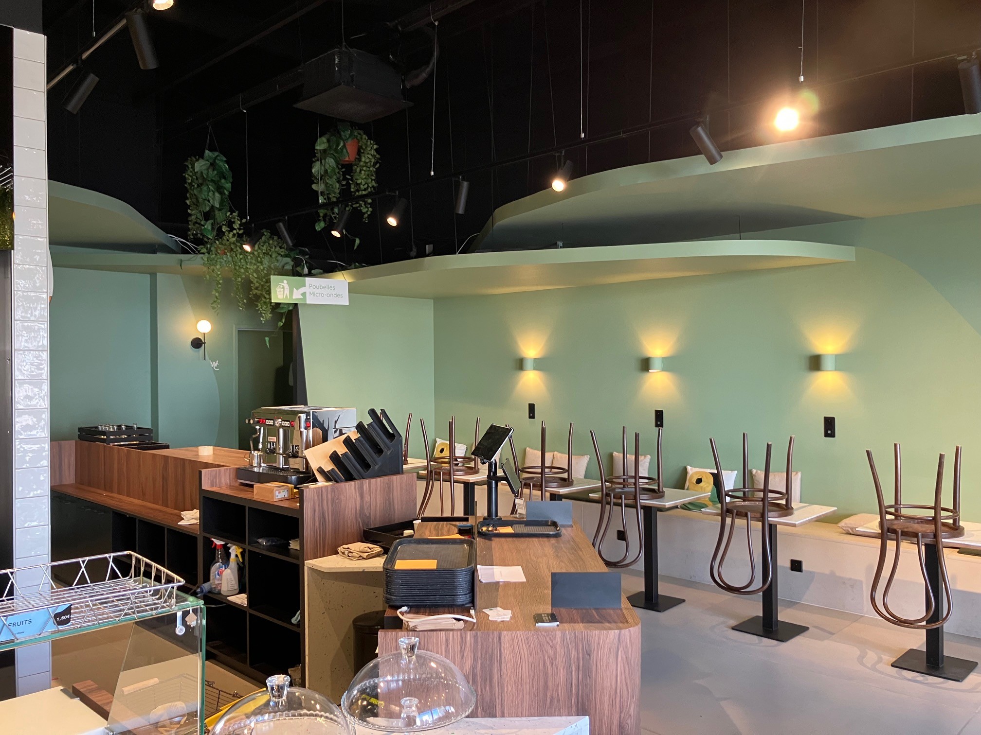 Location pure Local commercial 125 m² Mérignac - 4