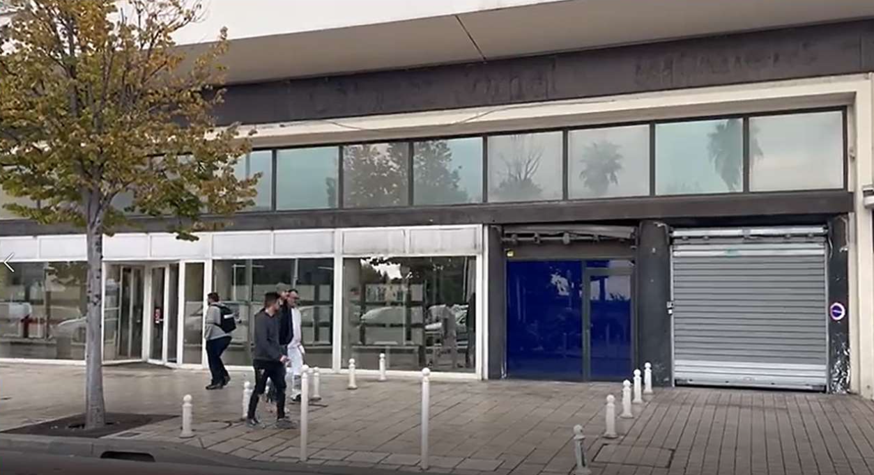 Location pure Local commercial 2 900 m² Toulon