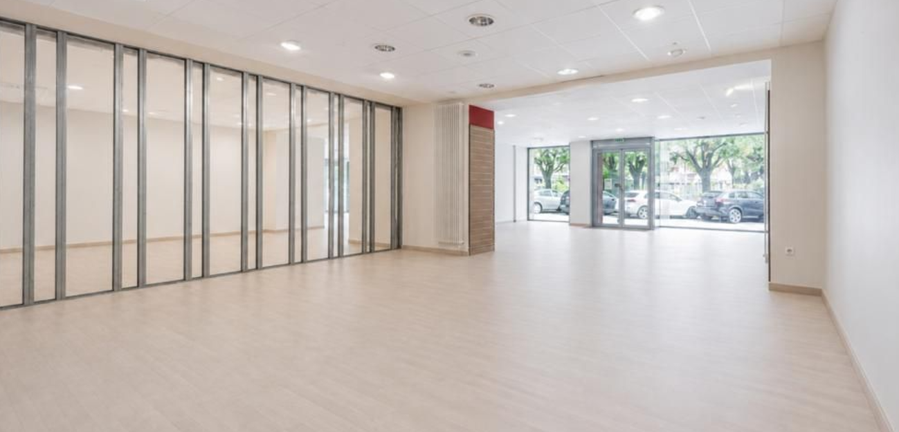 Location pure Local commercial 251 m² Sallanches - 10