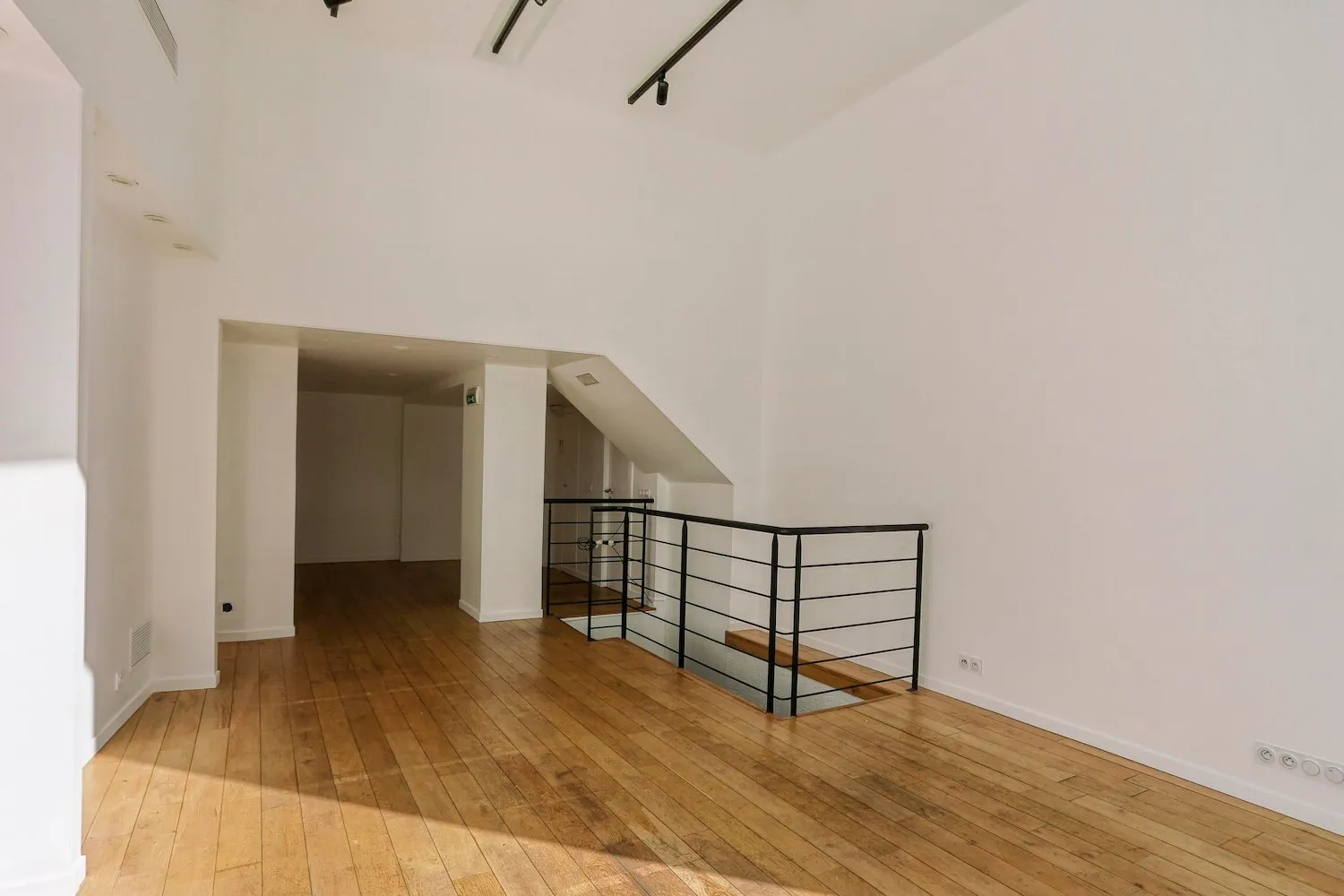 Location éphémère Local commercial 84 m² Paris - 4