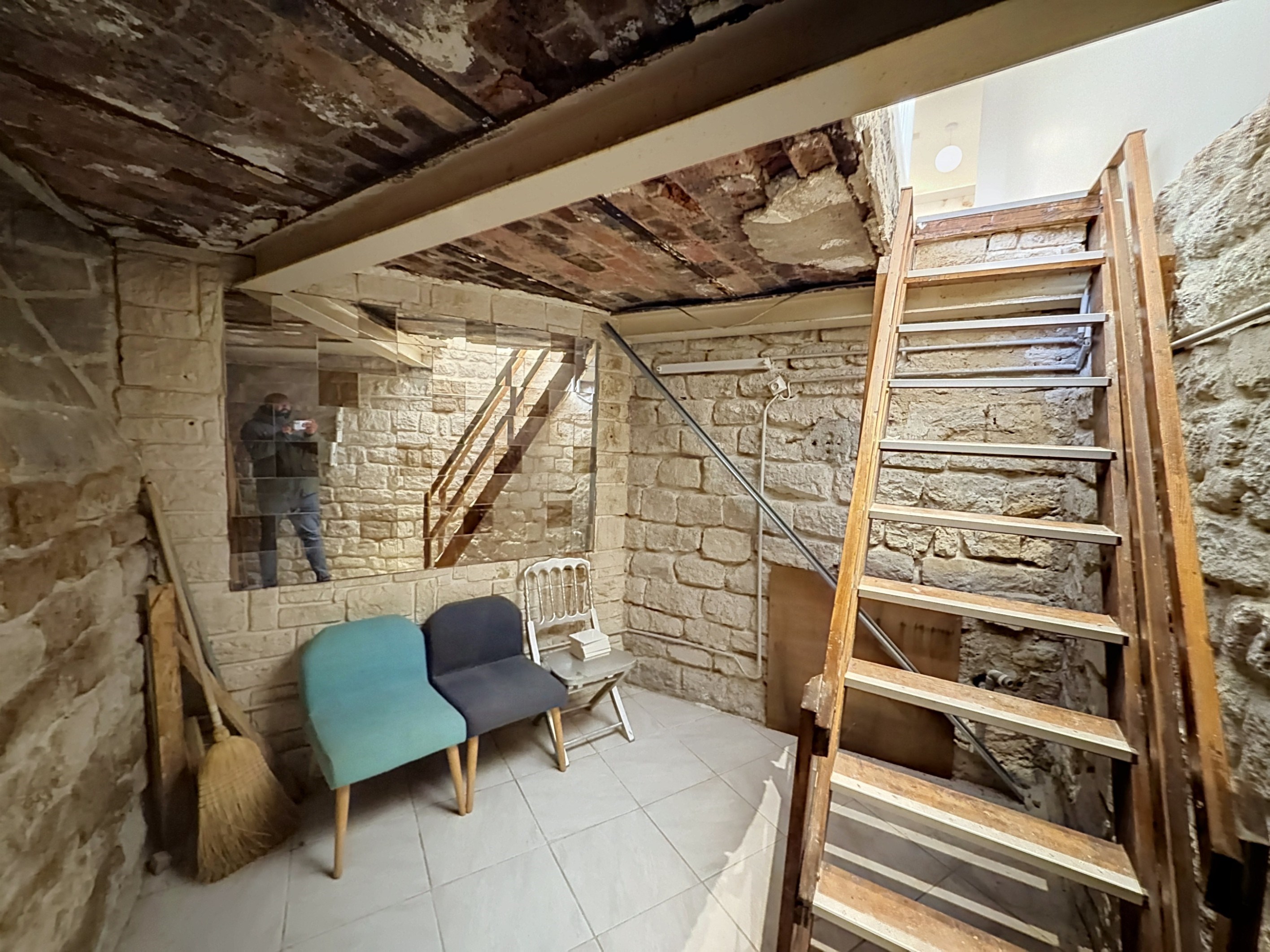 Location pure Local commercial 28 m² Paris - 5