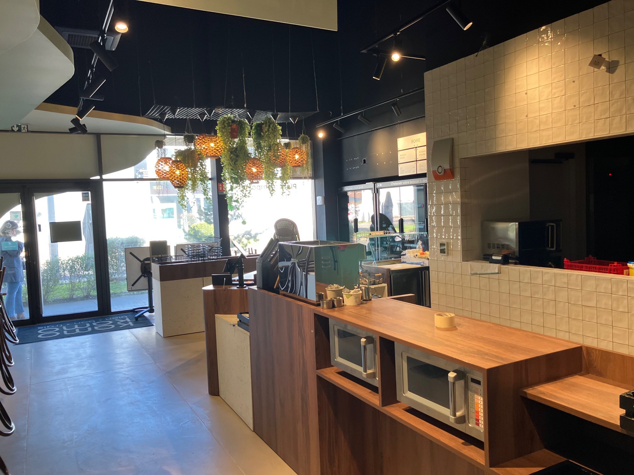 Location pure Local commercial 125 m² Mérignac - 3