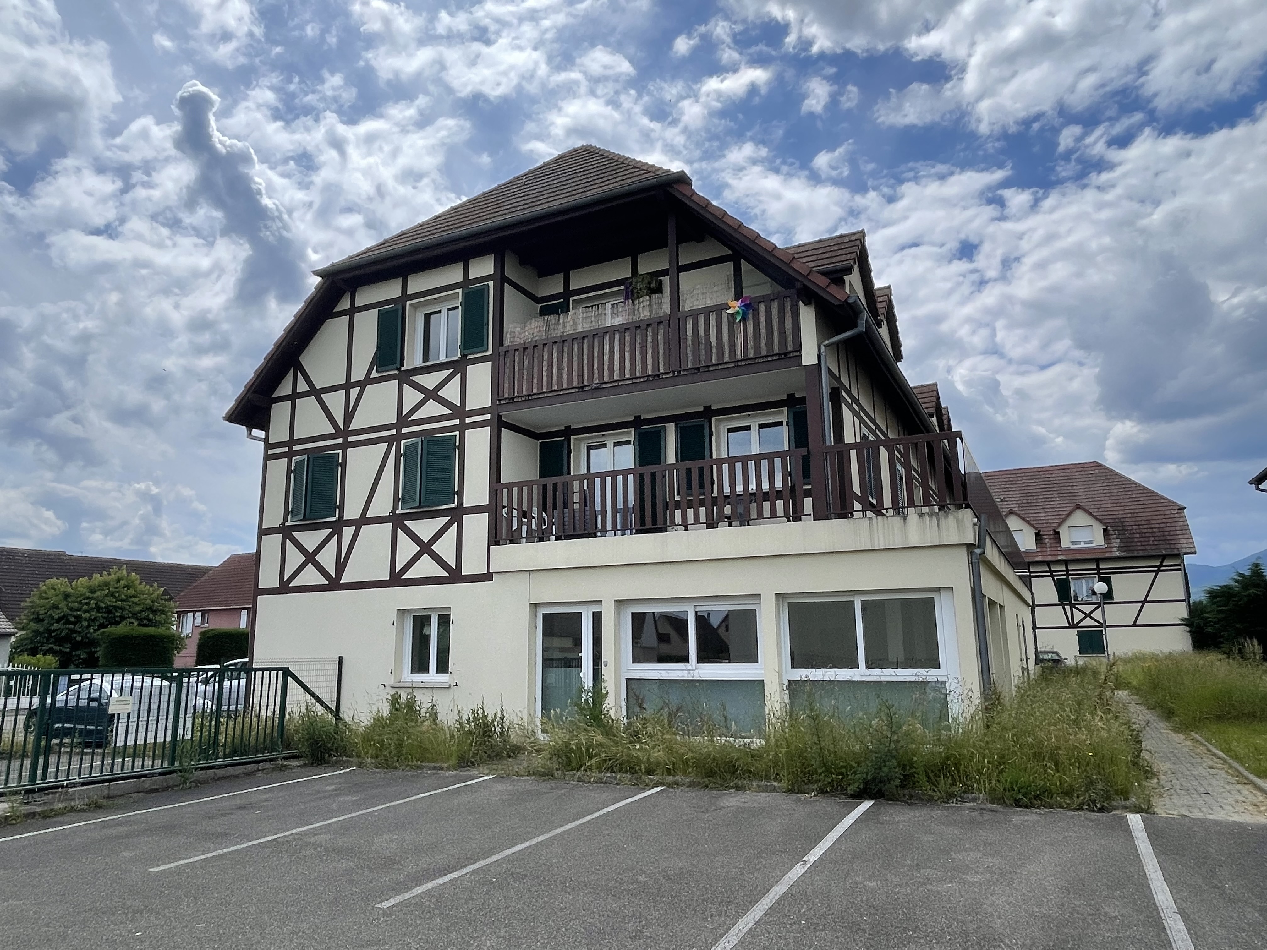 Vente de murs libres Local commercial 176 m² Bollwiller
