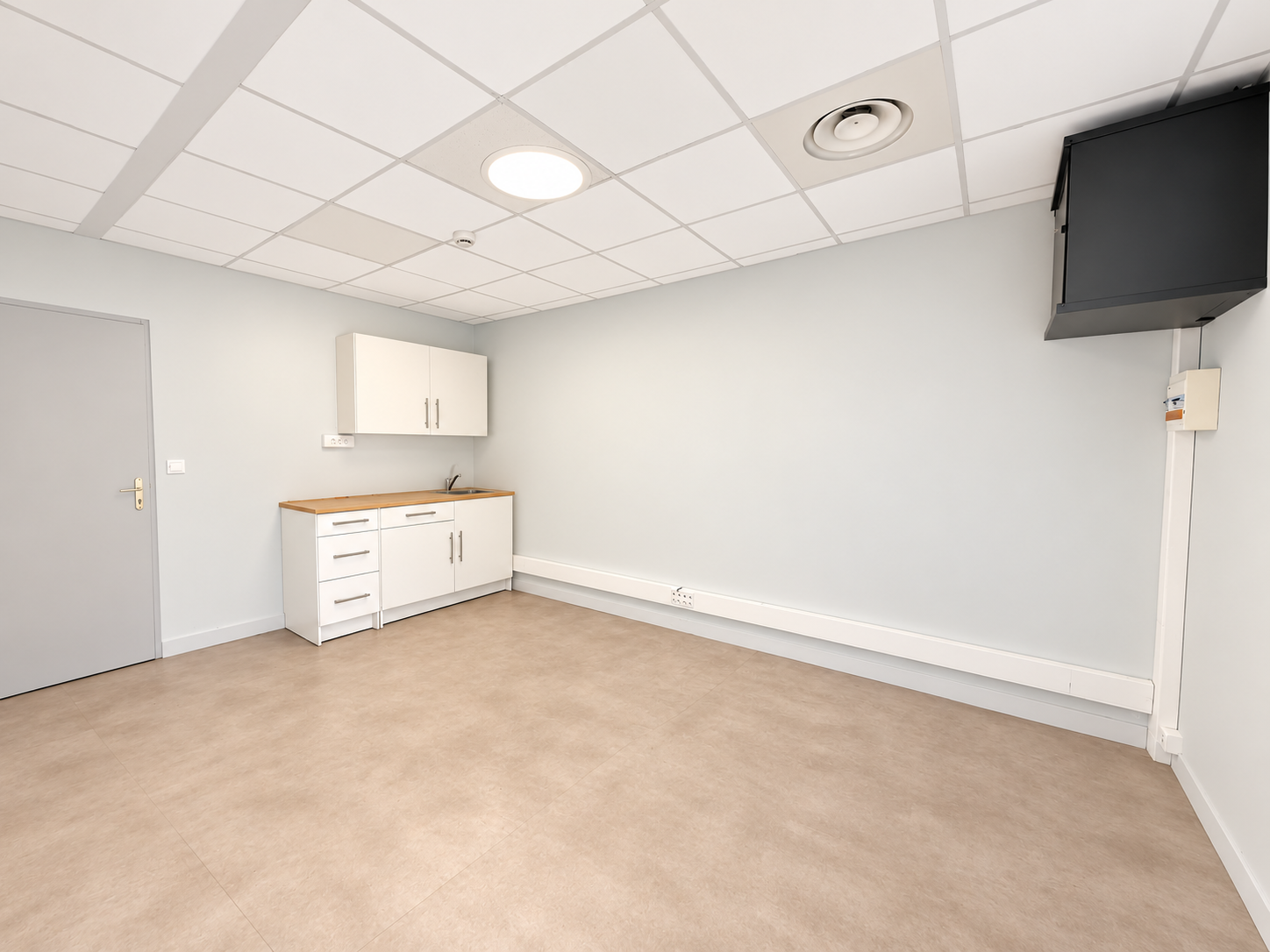 Location pure Local commercial 103 m² Le Taillan-Médoc - 5