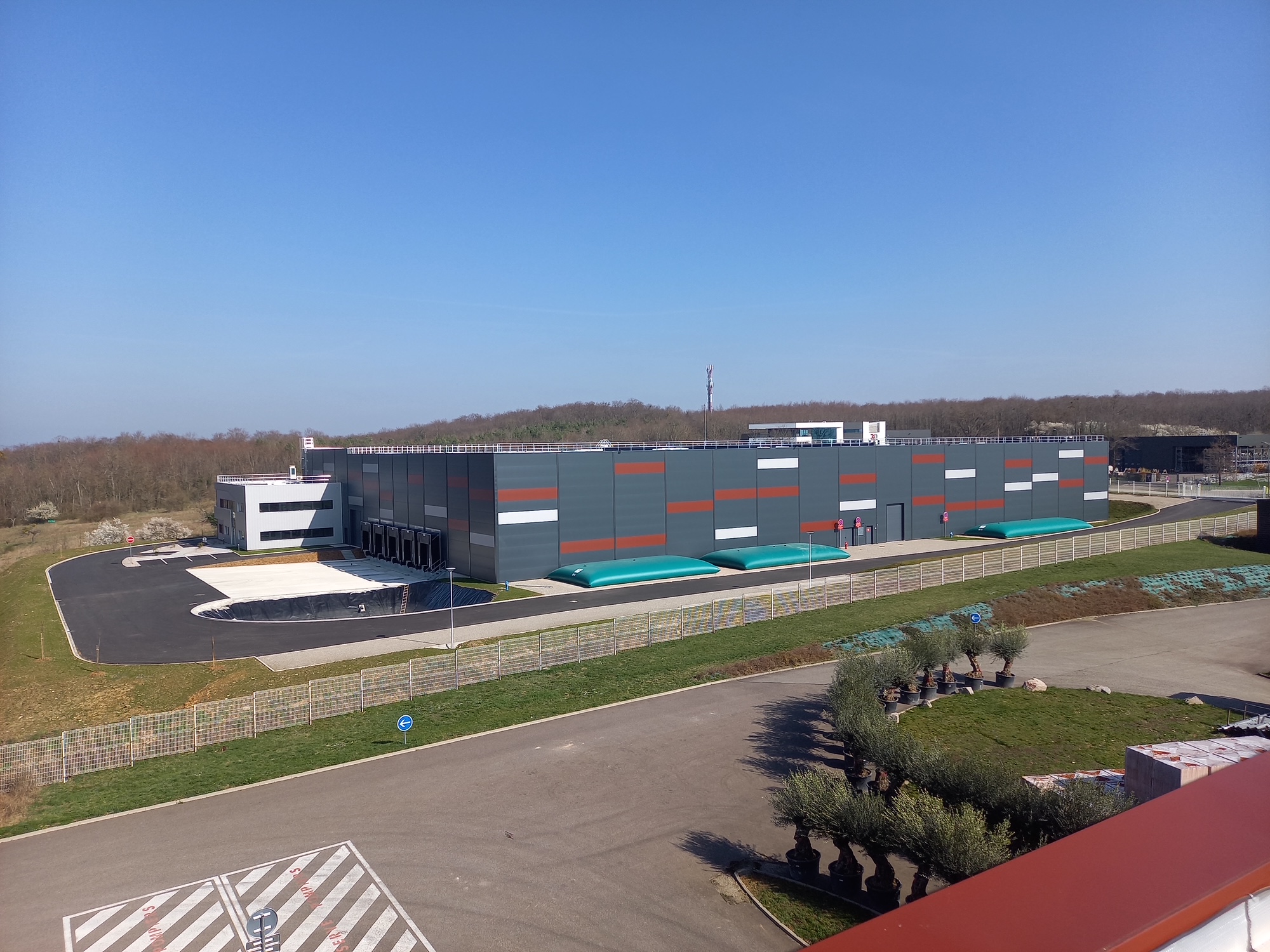 Location Entrepôt 6 425 m² Monswiller