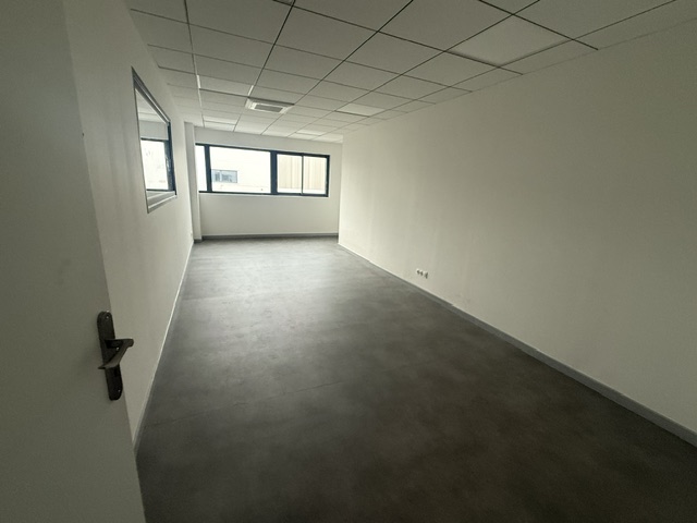 Vente de murs libres Entrepôt 416 m² Voreppe - 6