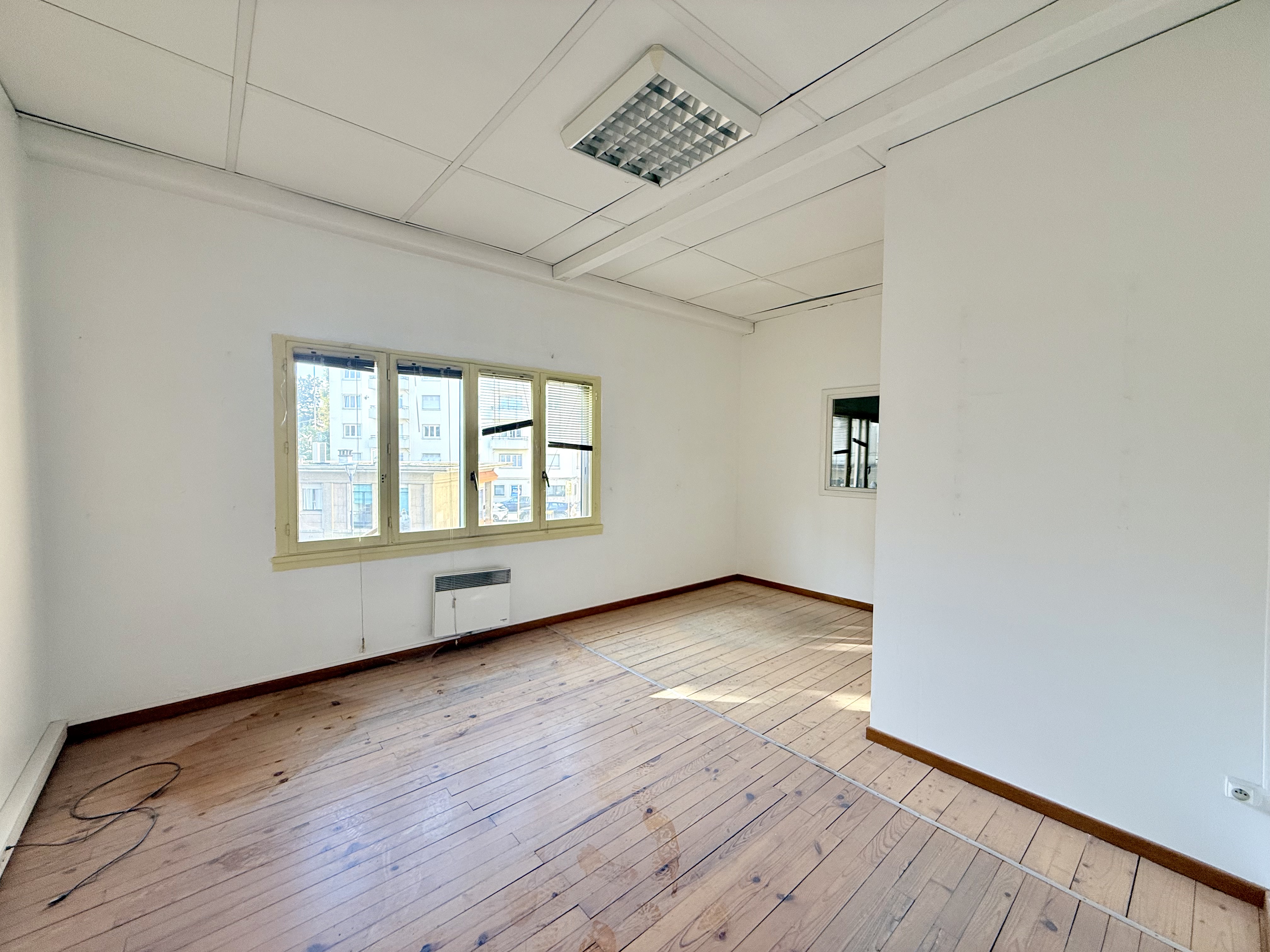 Vente de murs libres Bureaux 218 m² Mulhouse - 8