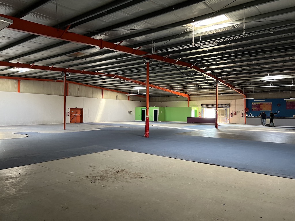 Vente de murs occupés Local commercial 2 000 m² Biganos - 3