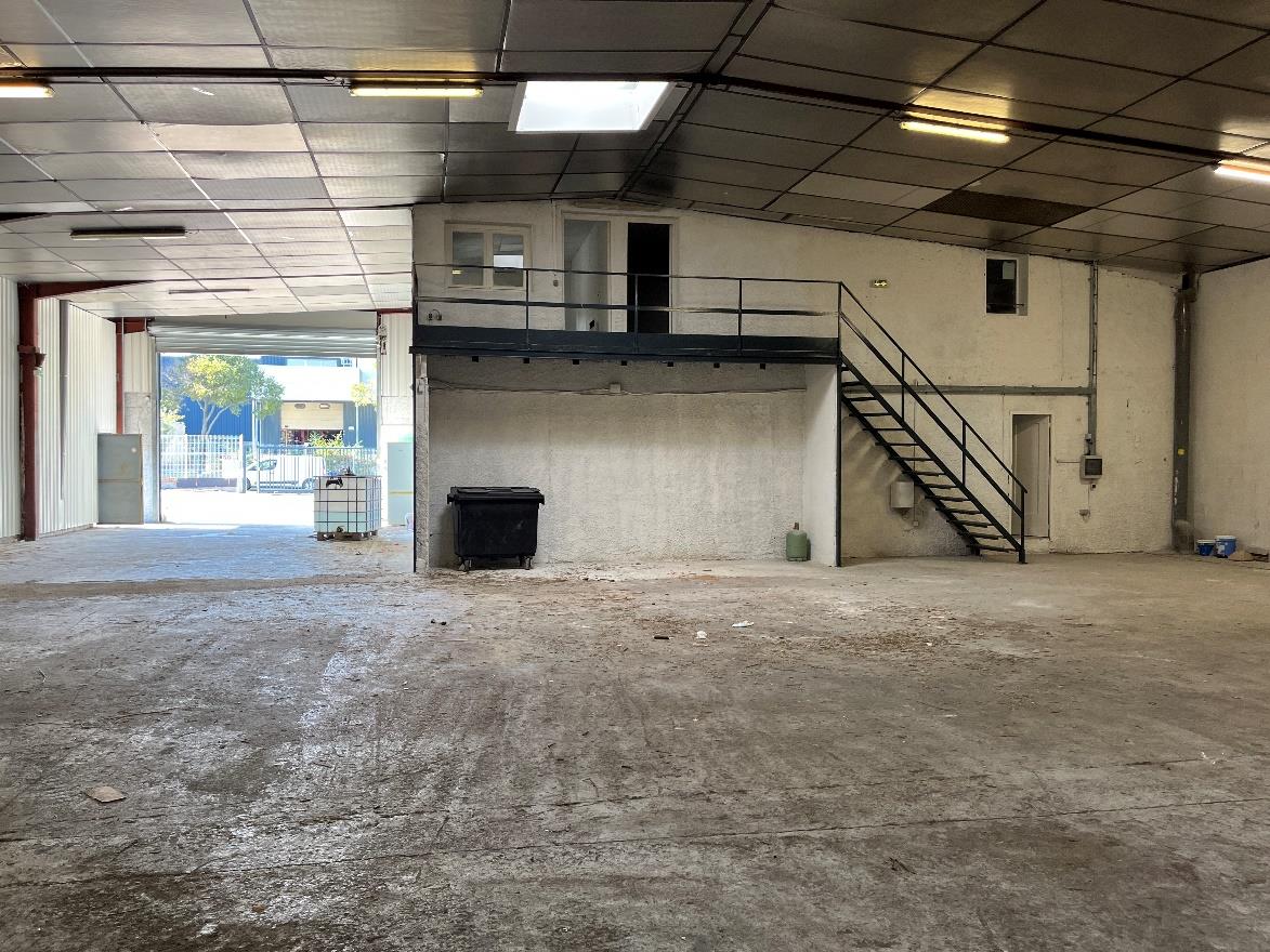 Location Entrepôt 600 m² Saint-Jean-de-Védas - 2