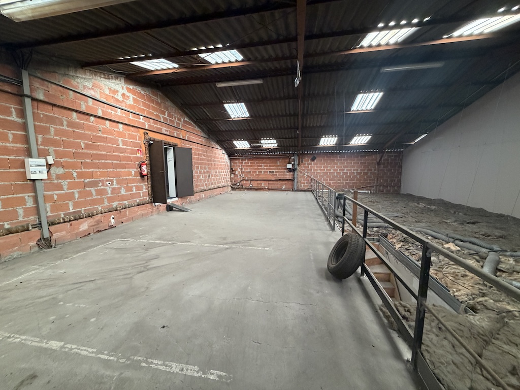 Location Entrepôt 770 m² La Teste-de-Buch - 4