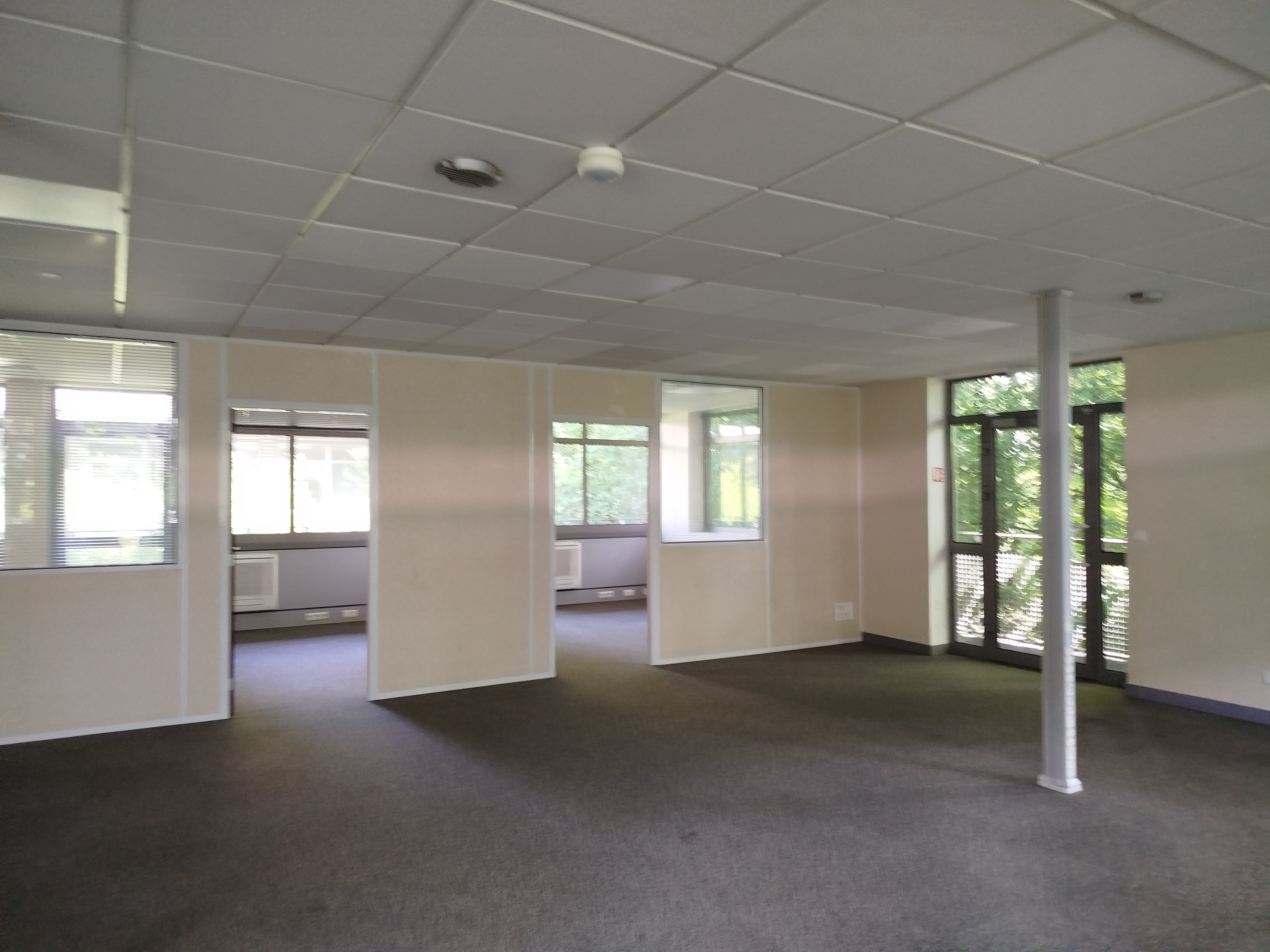 Location Bureaux 394 m² Le Bourget-du-Lac - 2