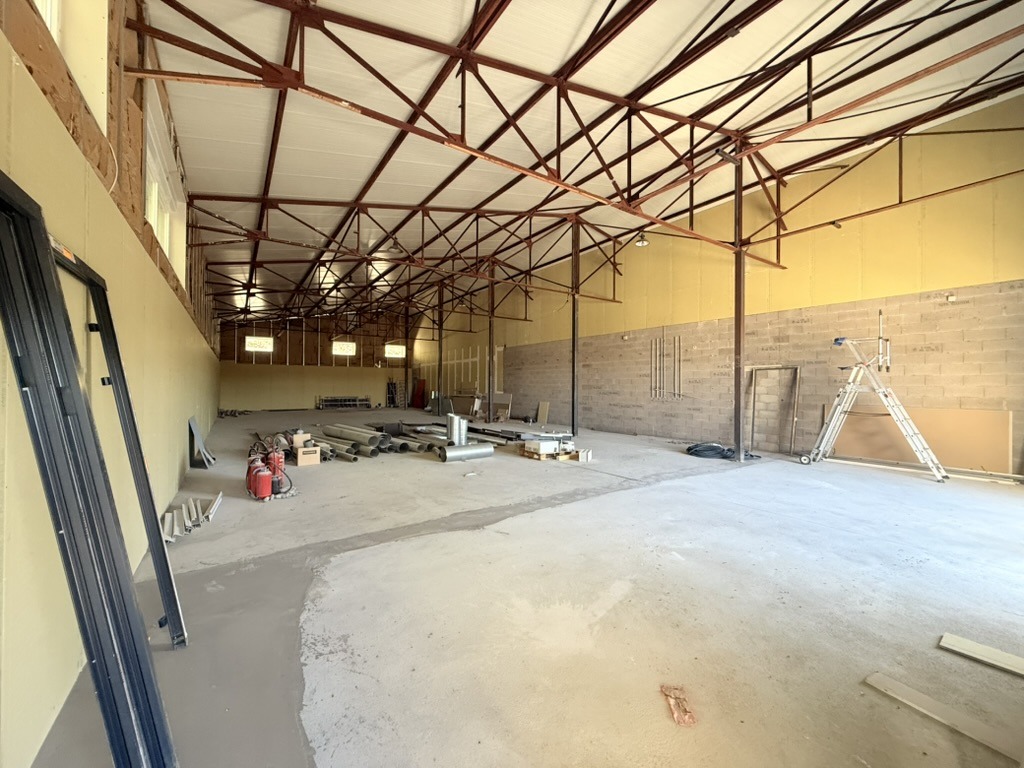 Location pure Local commercial 346 m² Altkirch - 2