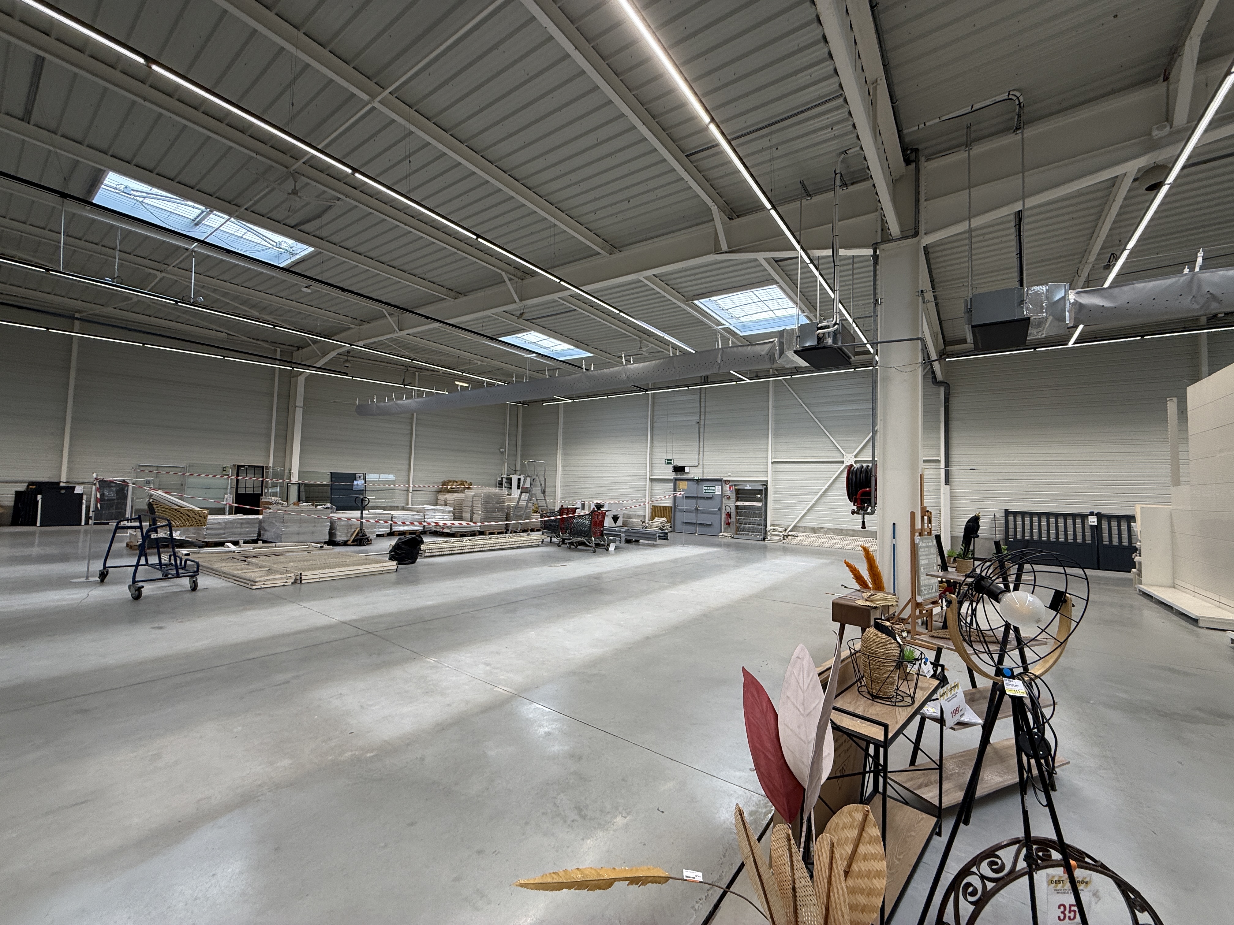 Location pure Local commercial 3 253 m² Roanne - 7