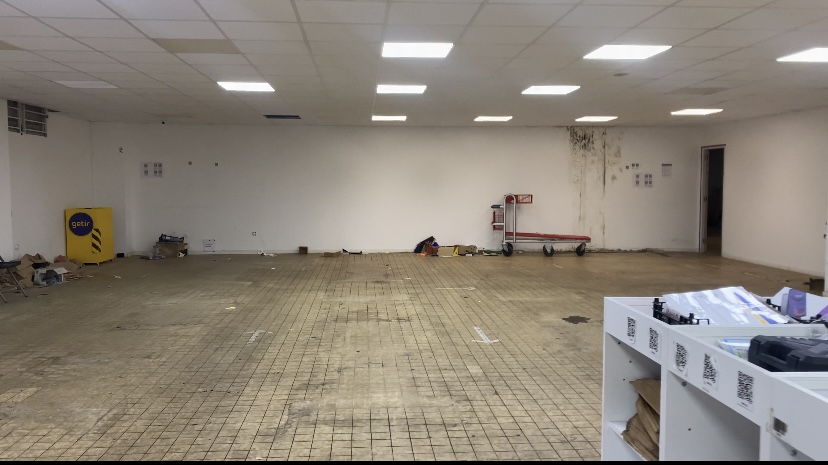Location pure Local commercial 760 m² Vitry-sur-Seine - 2