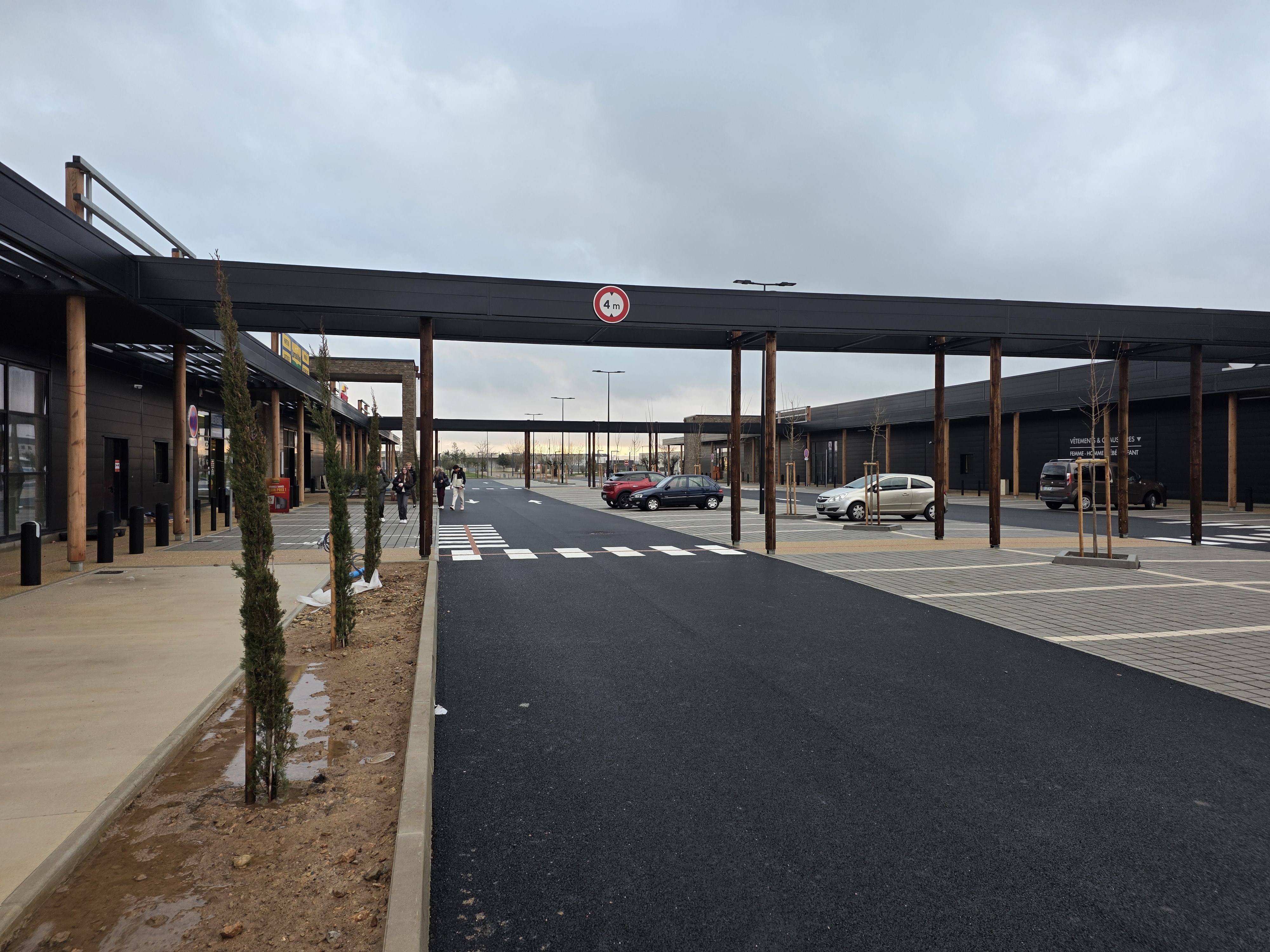 Vente de murs libres Local commercial 720 m² Lézignan-Corbières - 2